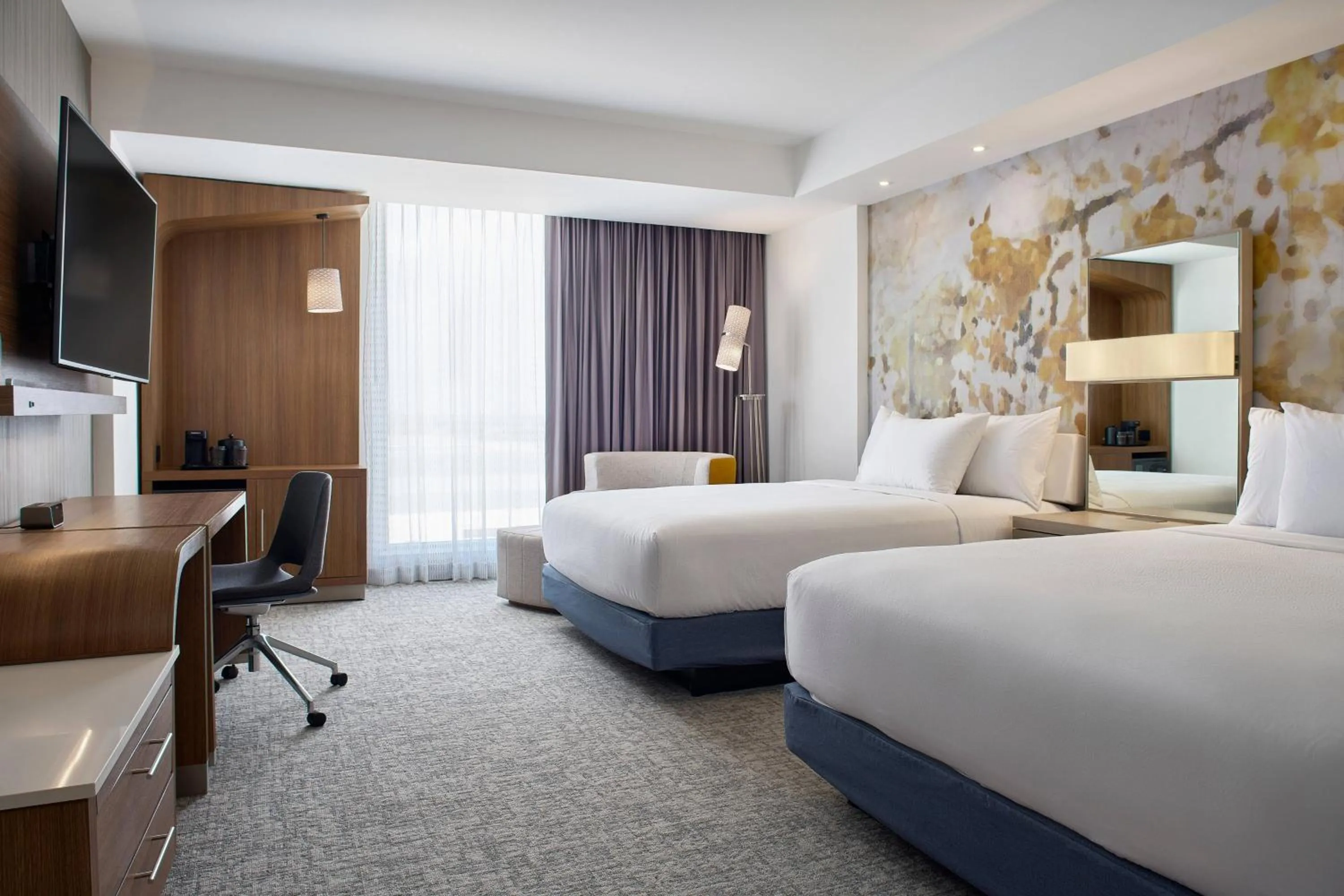 Photo of the whole room, Bed in Courtyard by Marriott Merida Downtown