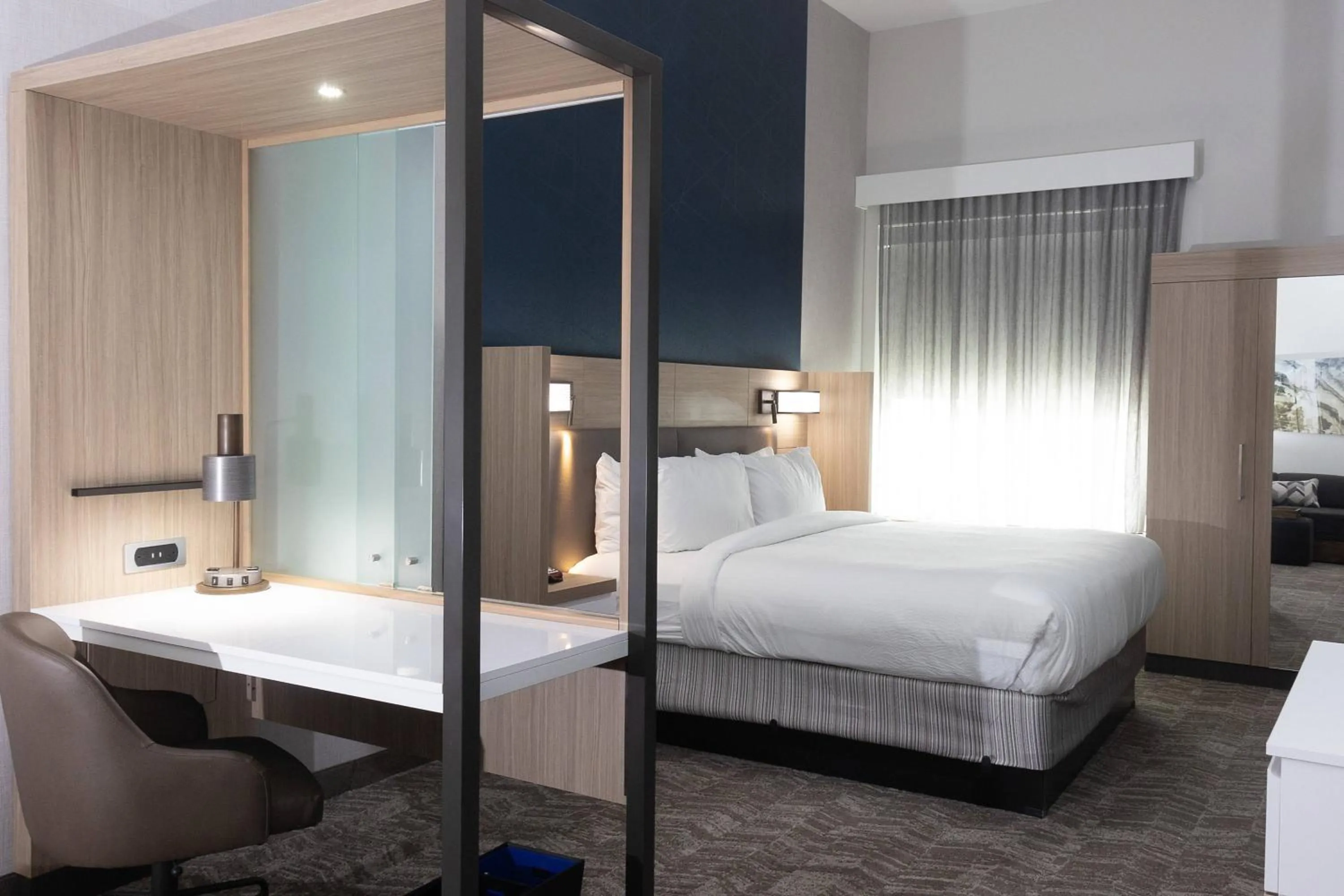 Bedroom, Bed in SpringHill Suites by Marriott Slidell