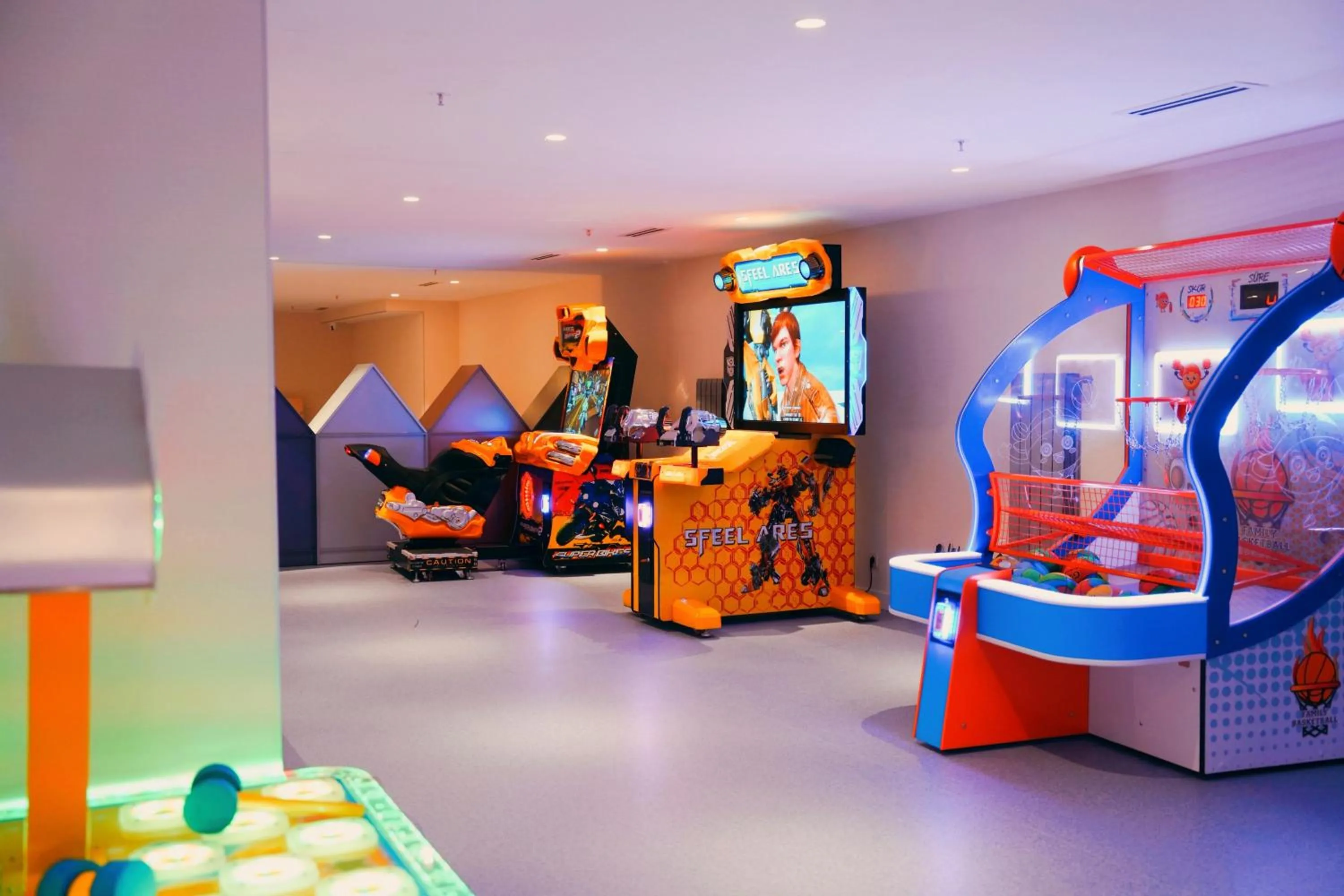 Entertainment in Ambassadori Goderdzi Hotel