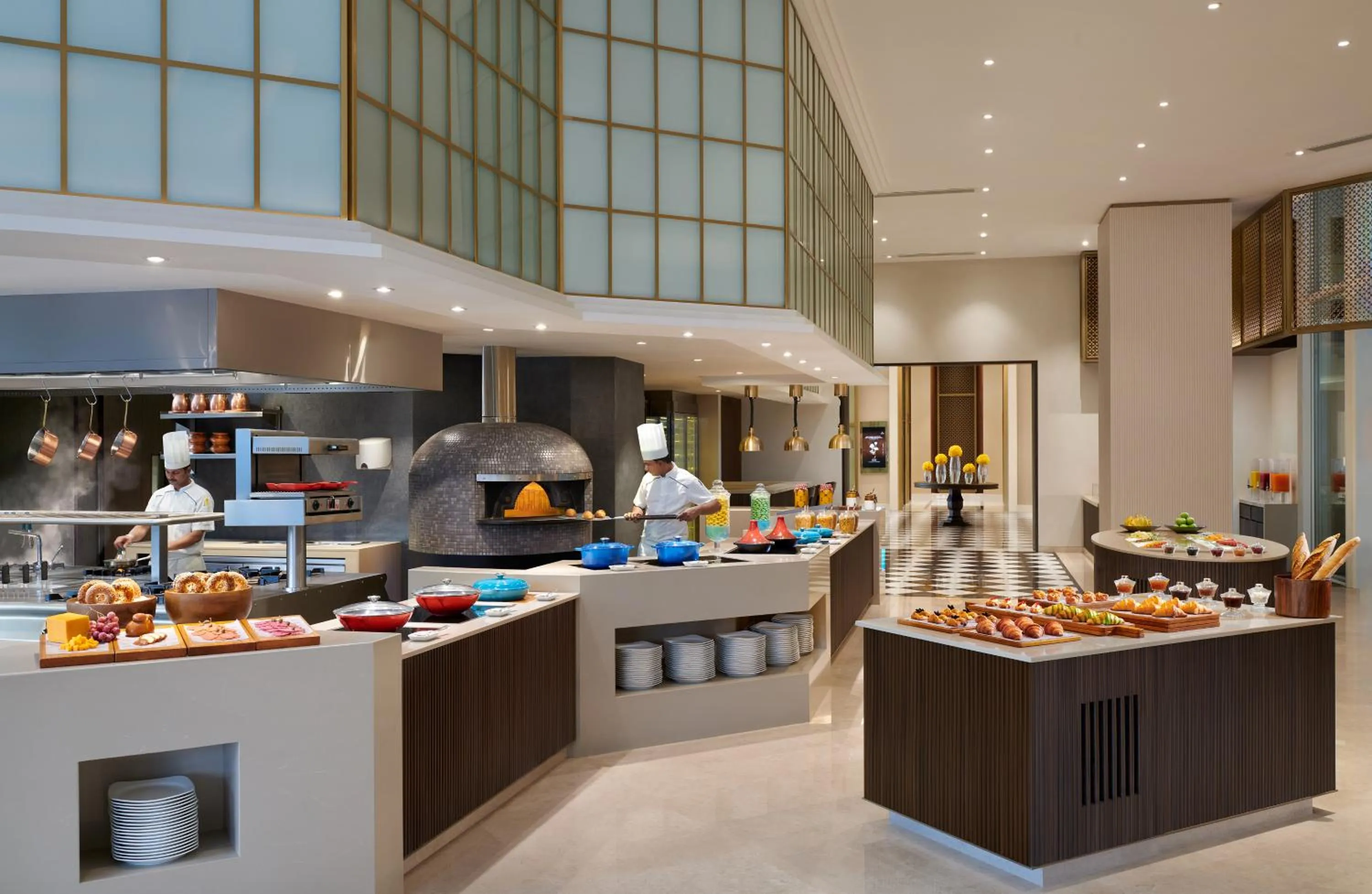 Restaurant/places to eat in The Leela Bhartiya City Bengaluru