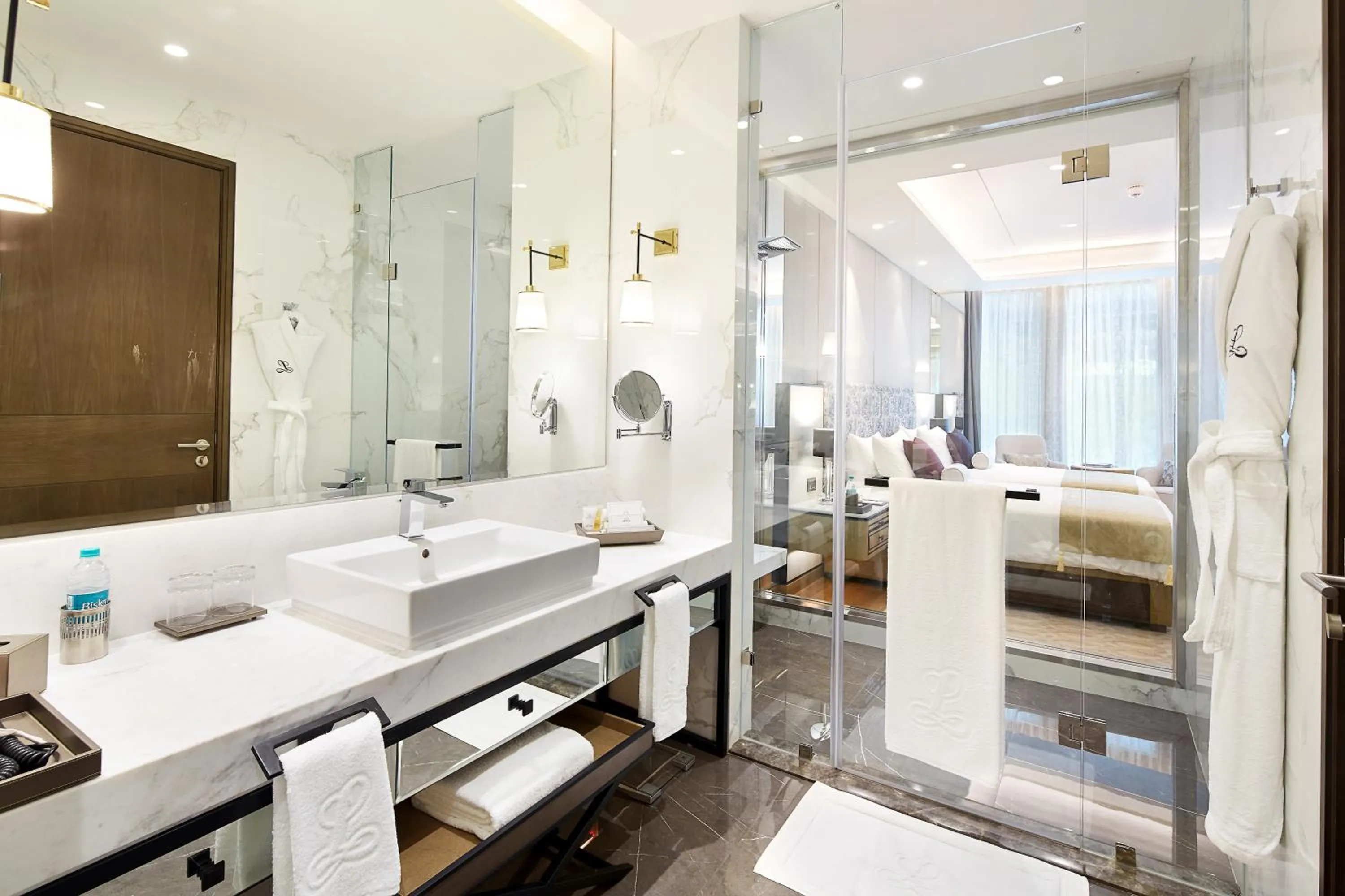 Bathroom, Bed in The Leela Bhartiya City Bengaluru