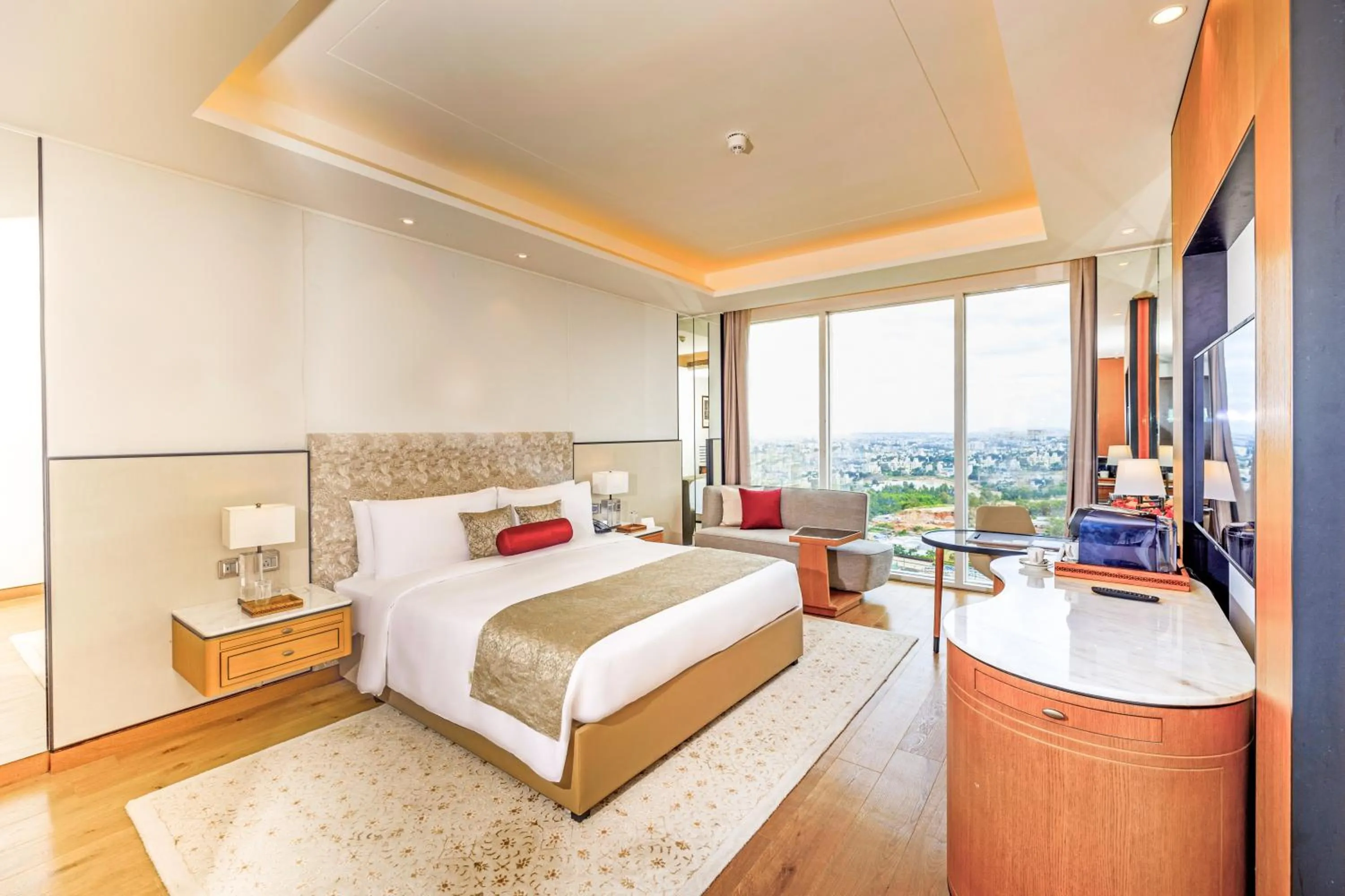 Bedroom, Bed in The Leela Bhartiya City Bengaluru