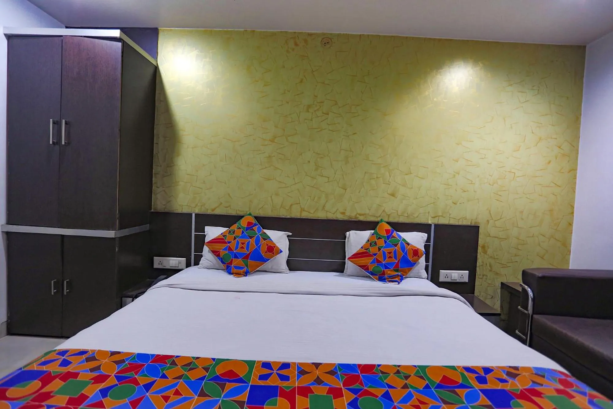 Bed in FabHotel Midland