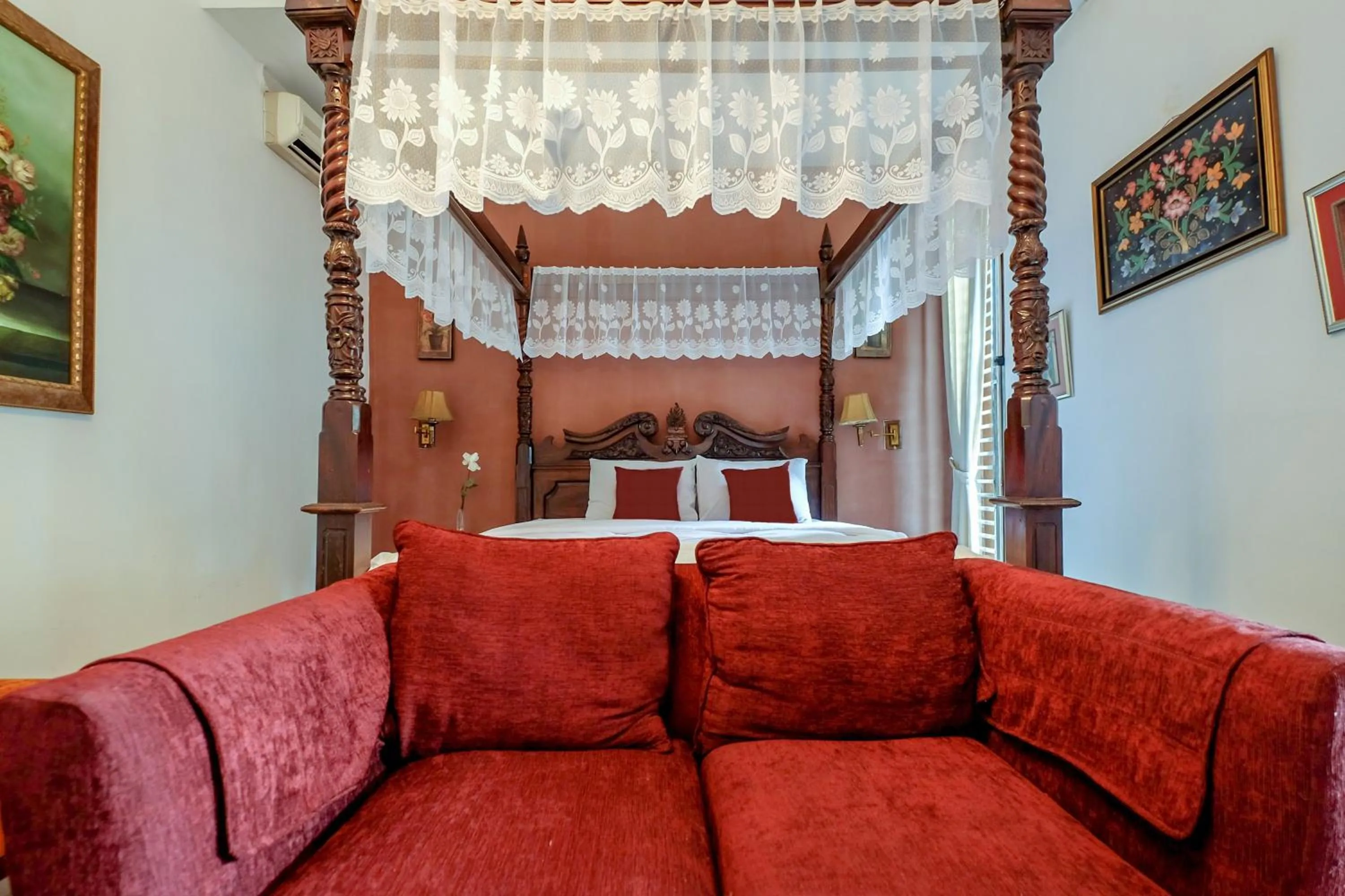 Living room, Bed in Buminanienie Guesthouse Bandung