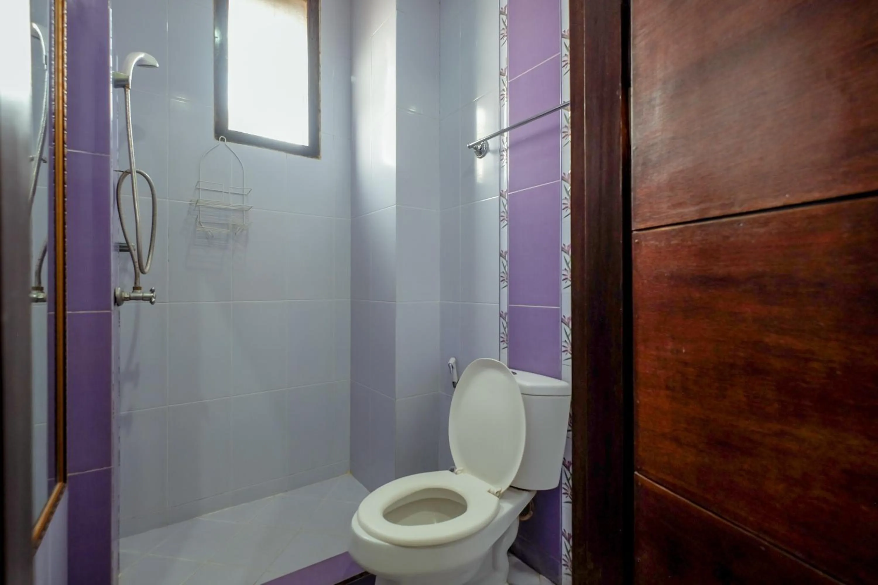 Bathroom in Buminanienie Guesthouse Bandung