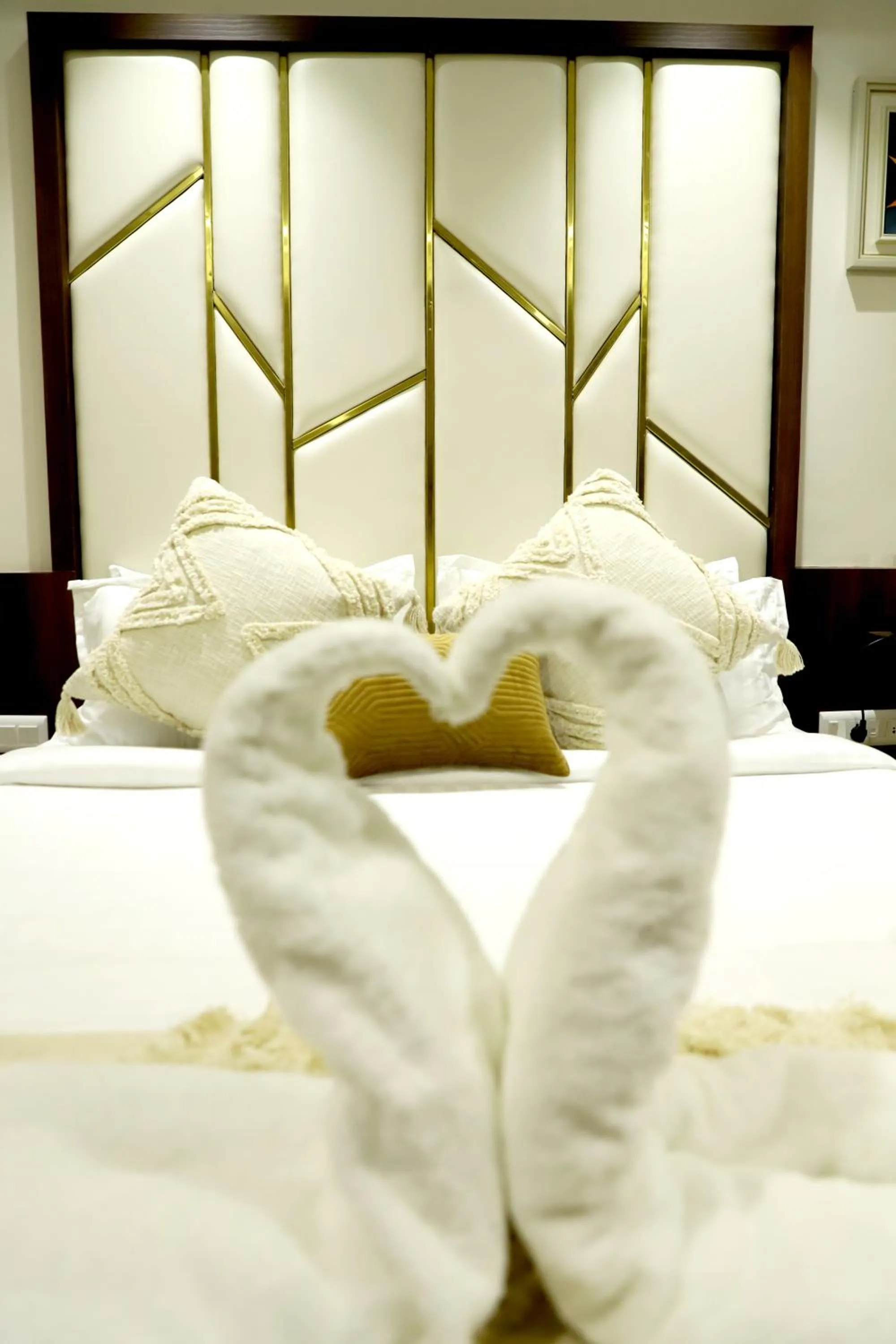 Bed in Hotel Grand Girdhar