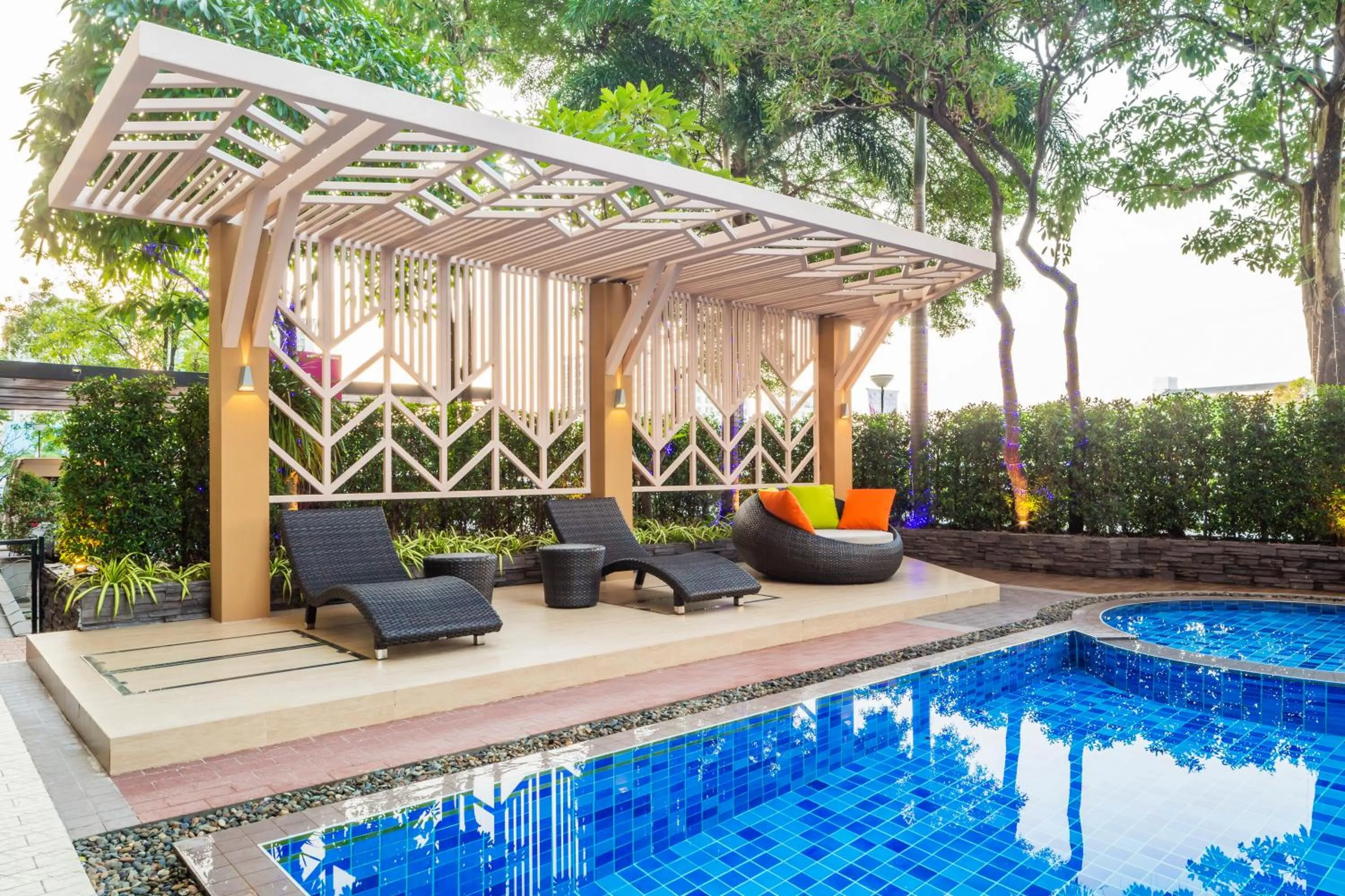 Swimming pool in Pacific Park Hotel