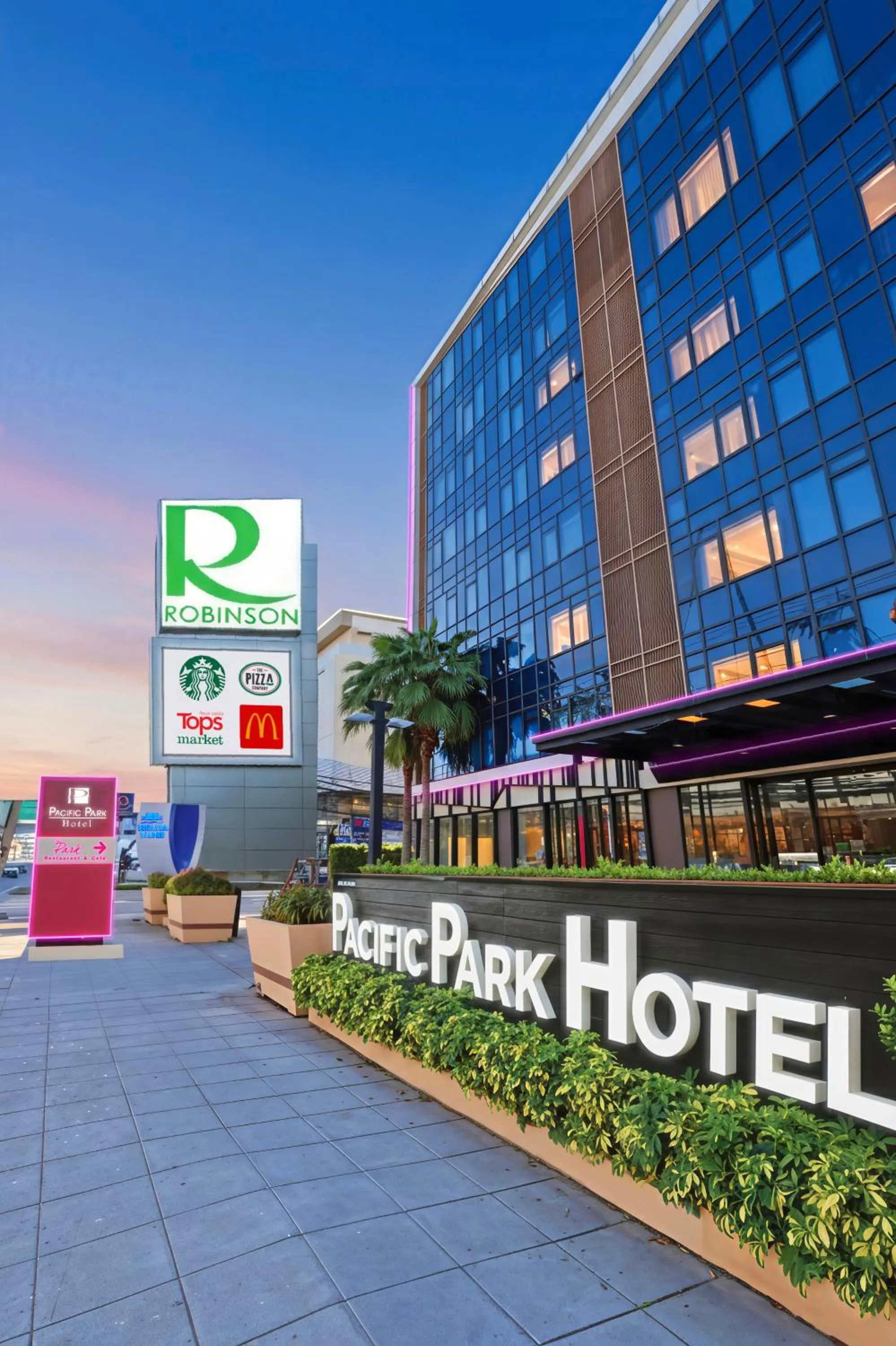 Property logo or sign in Pacific Park Hotel