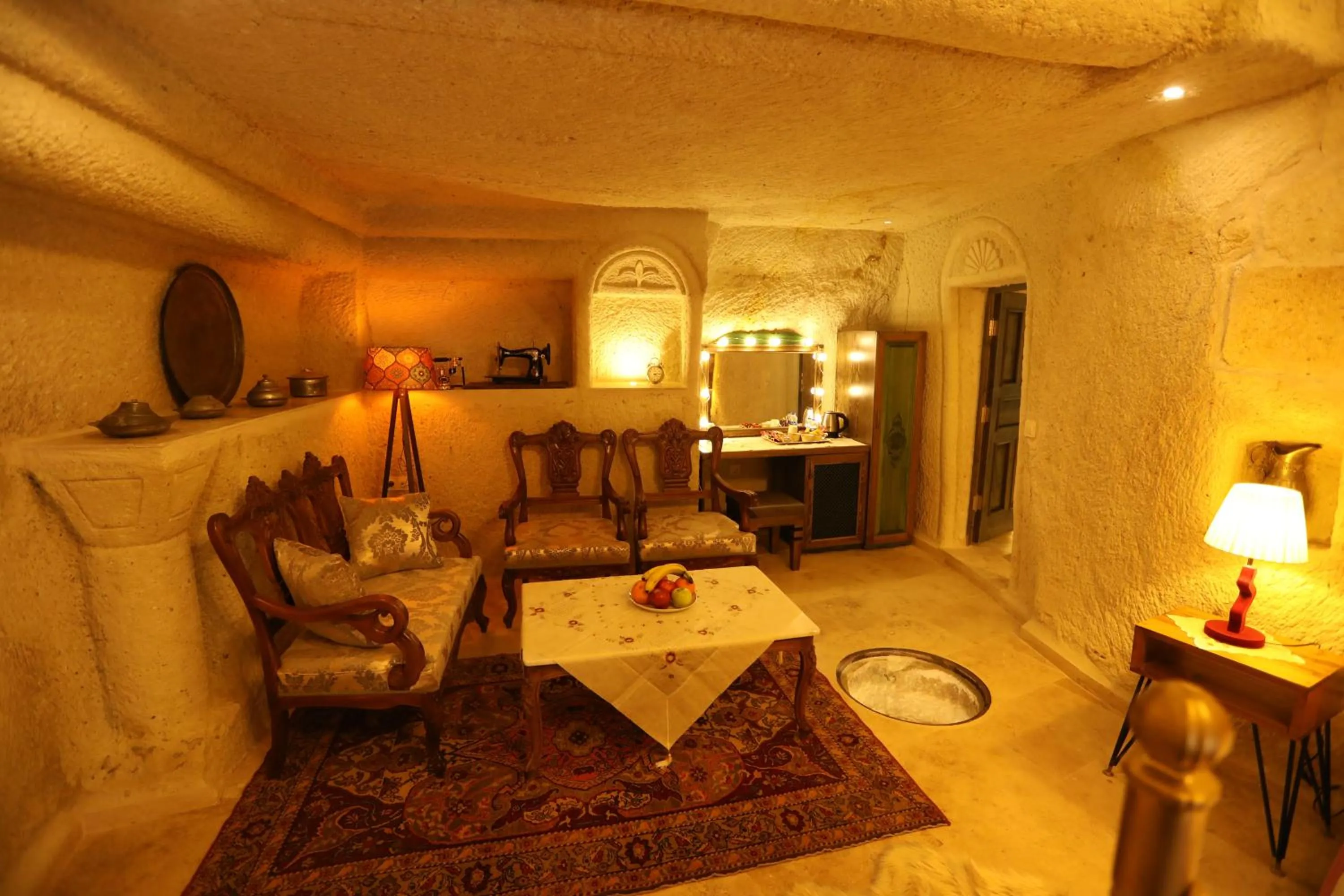 Living room in Hancı Cave Hotel