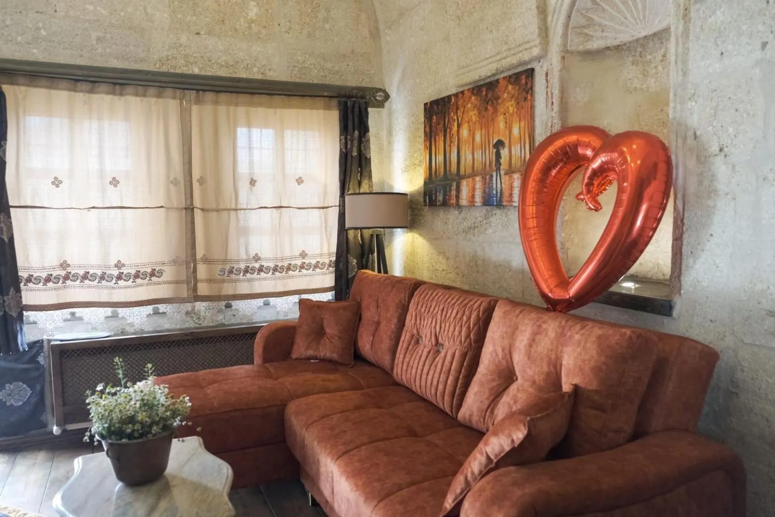 Living room in Hancı Cave Hotel