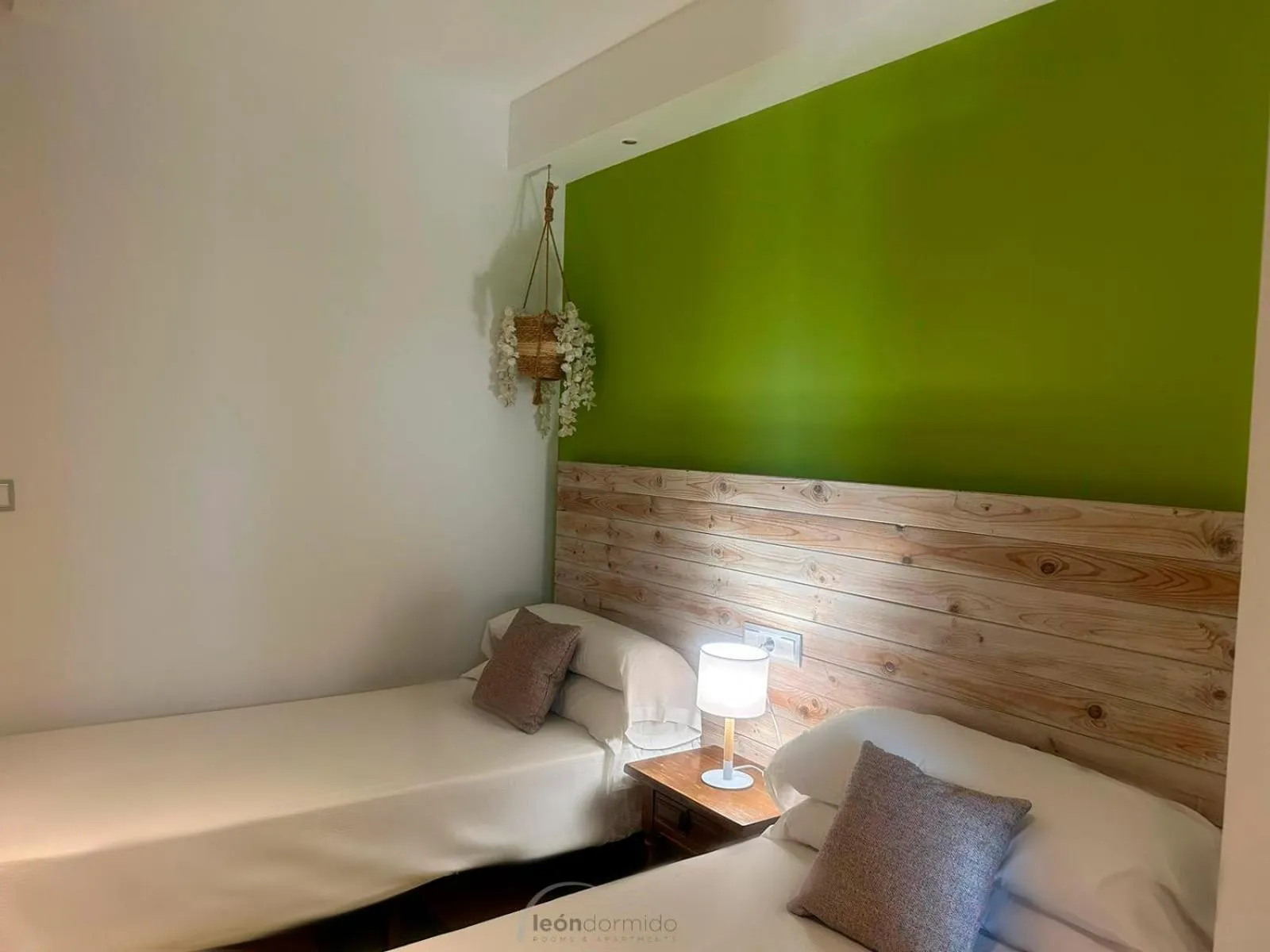 Bed in Hostal León Dormido