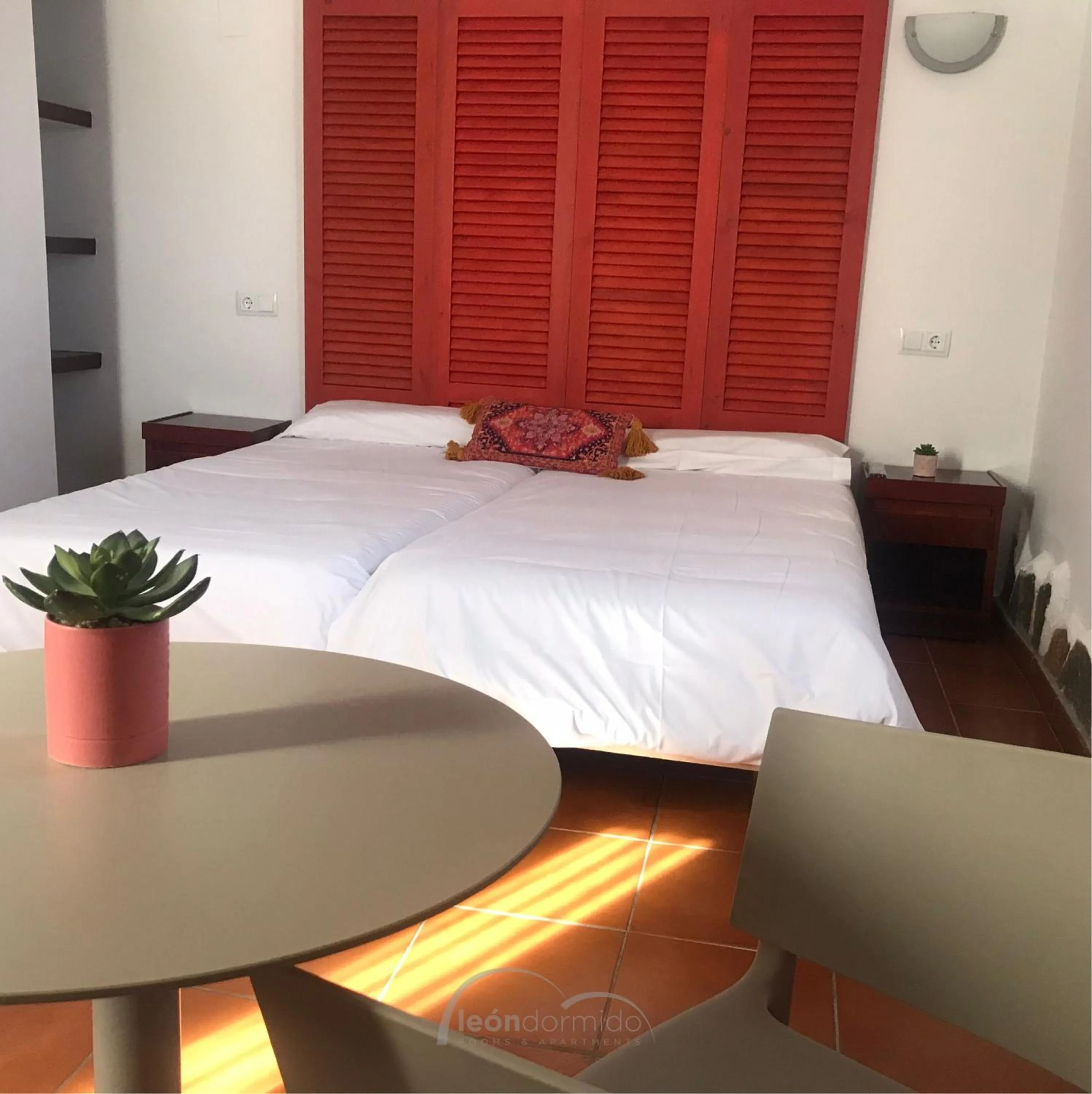 Bedroom, Bed in Hostal León Dormido