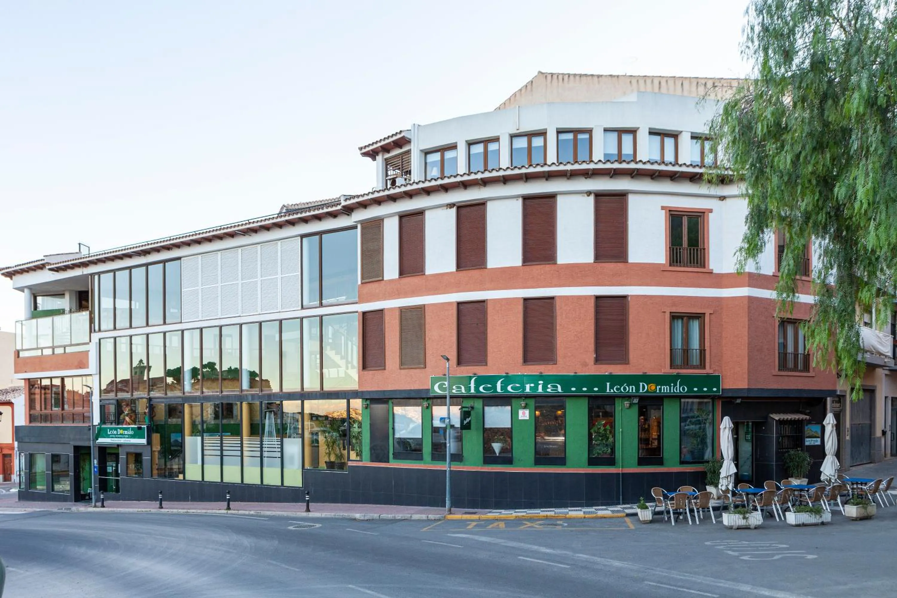Property building in Hostal León Dormido
