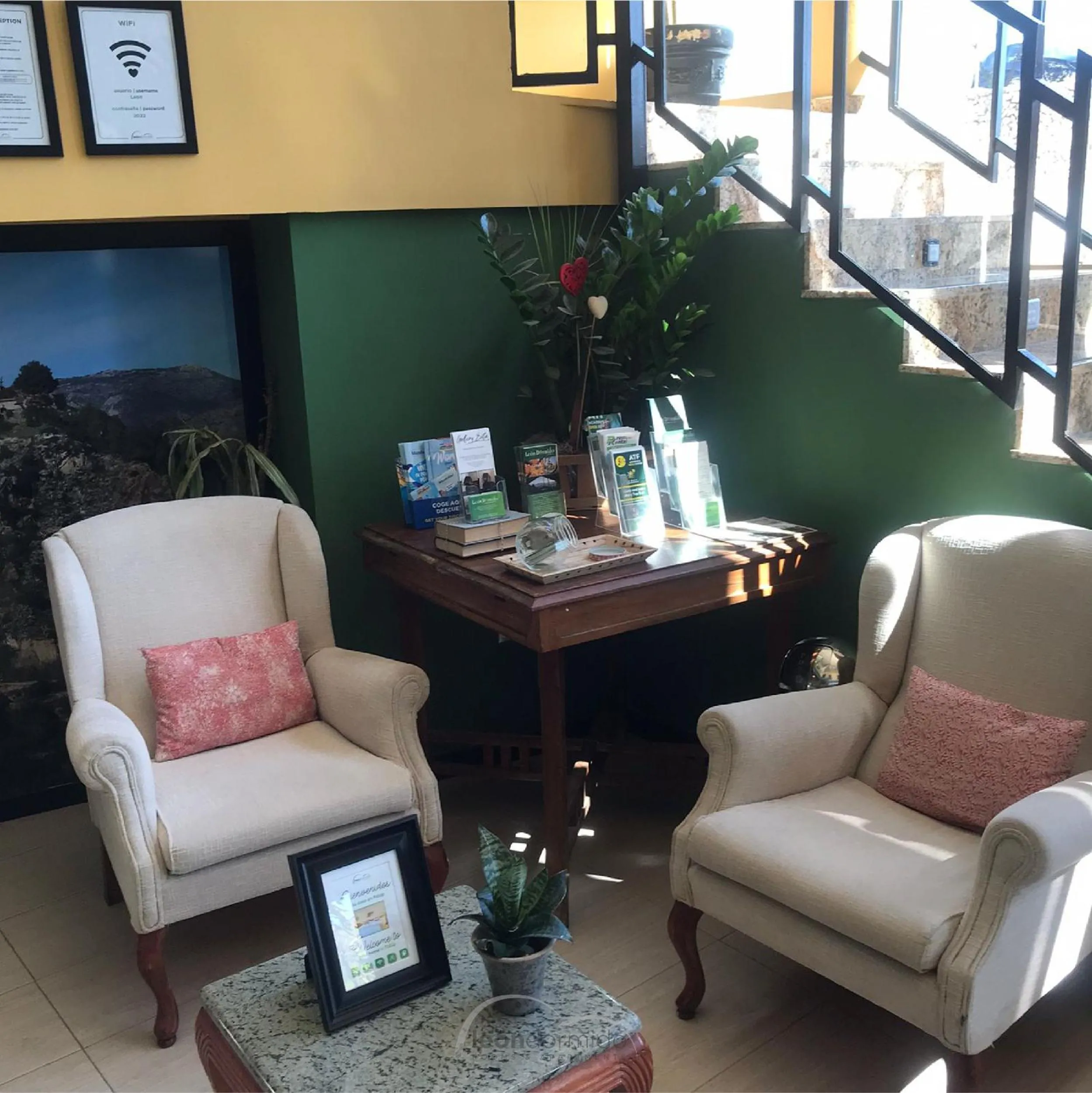Lobby or reception in Hostal León Dormido