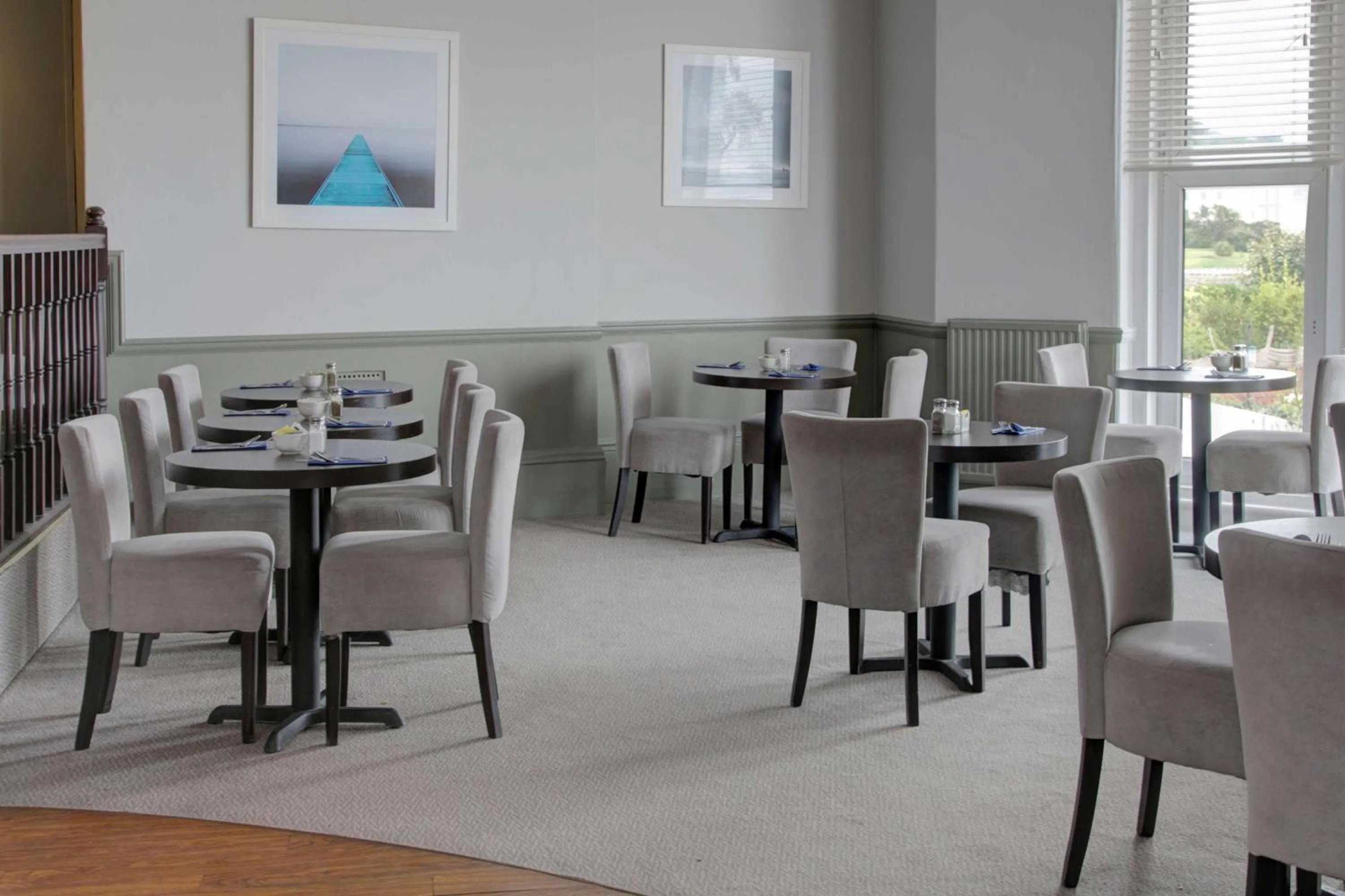 Restaurant/places to eat in Exmouth Beach Hotel