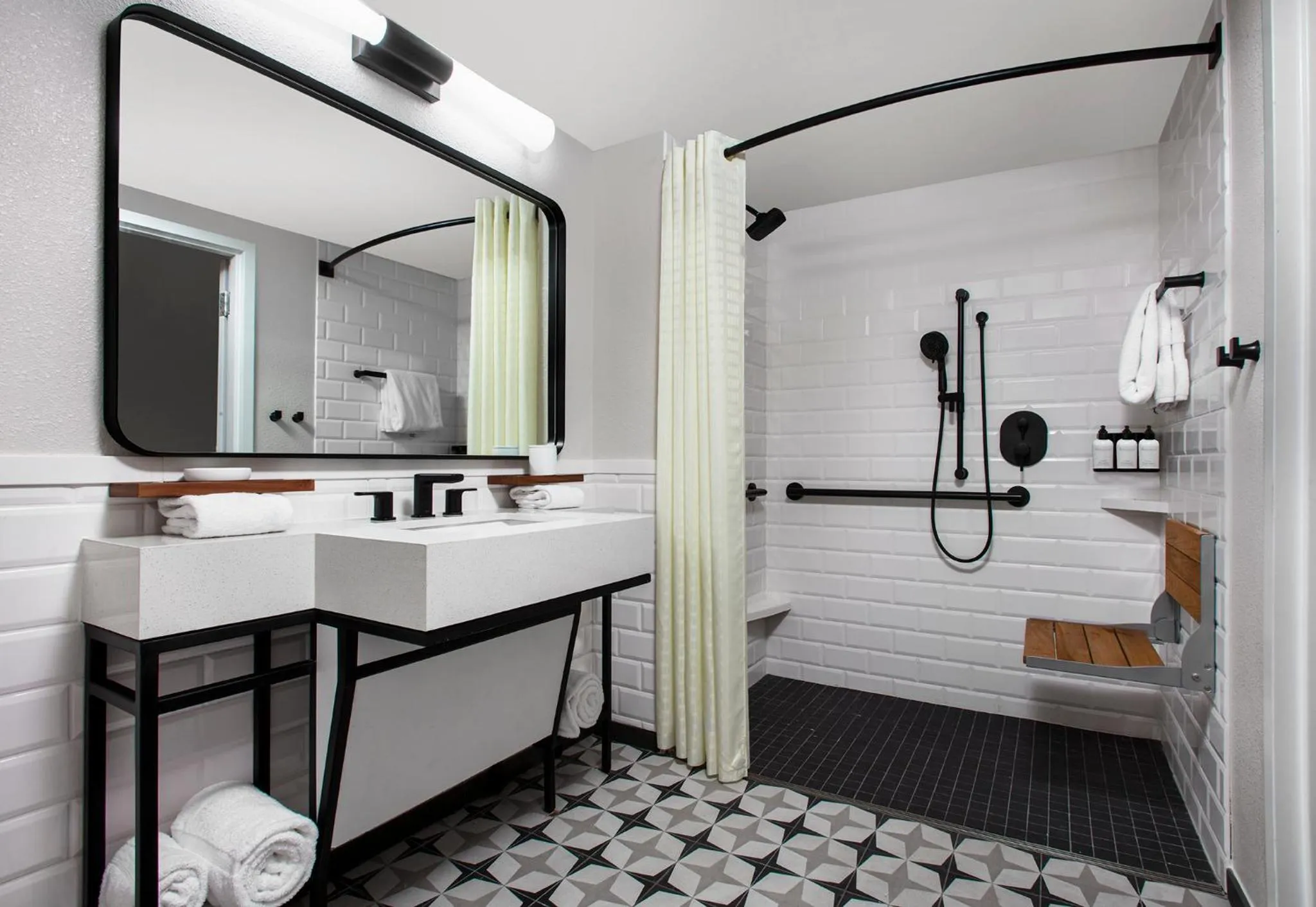 Bathroom in Bellwether Beach Resort