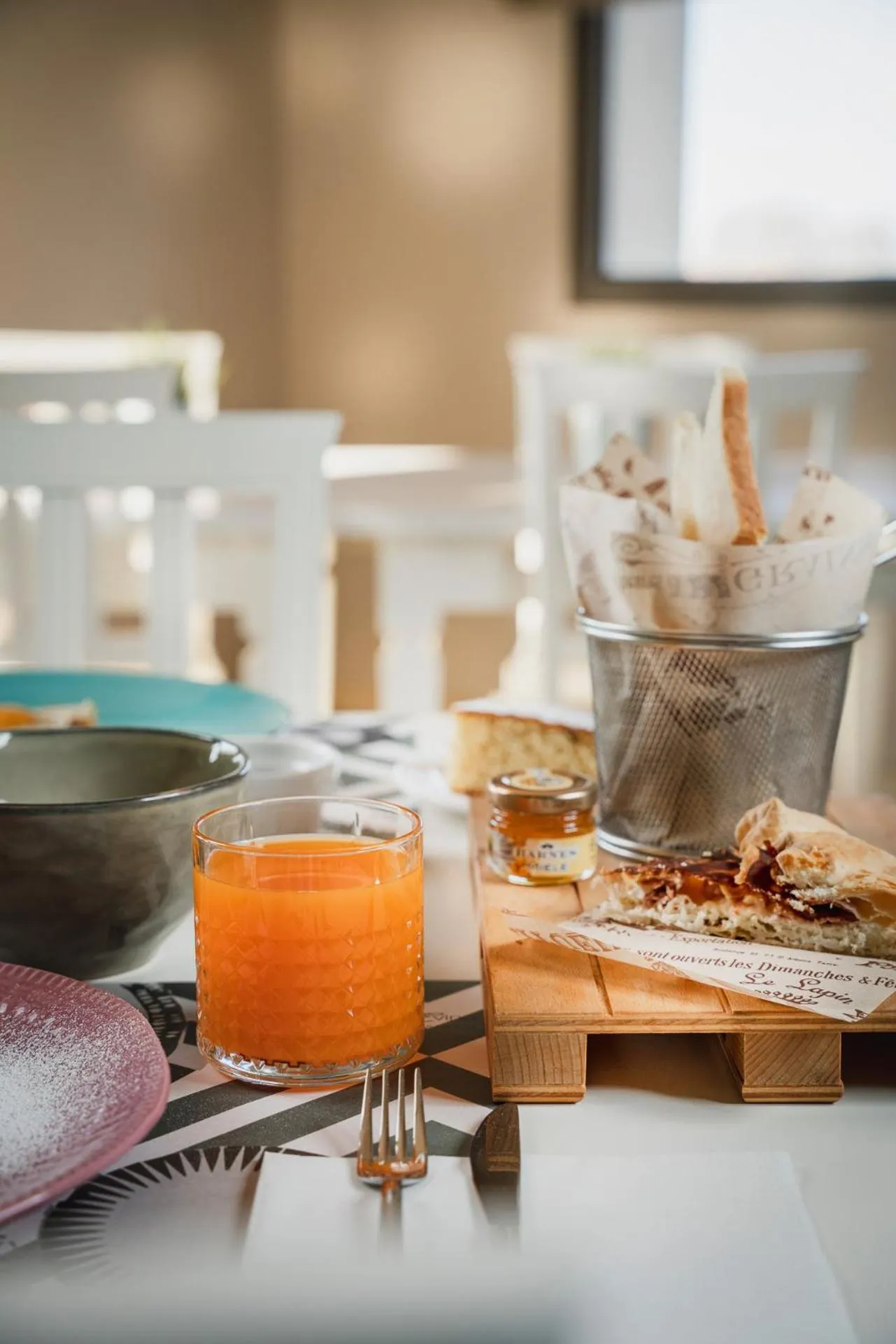 Food and drinks in Castello D'Argile Hotel