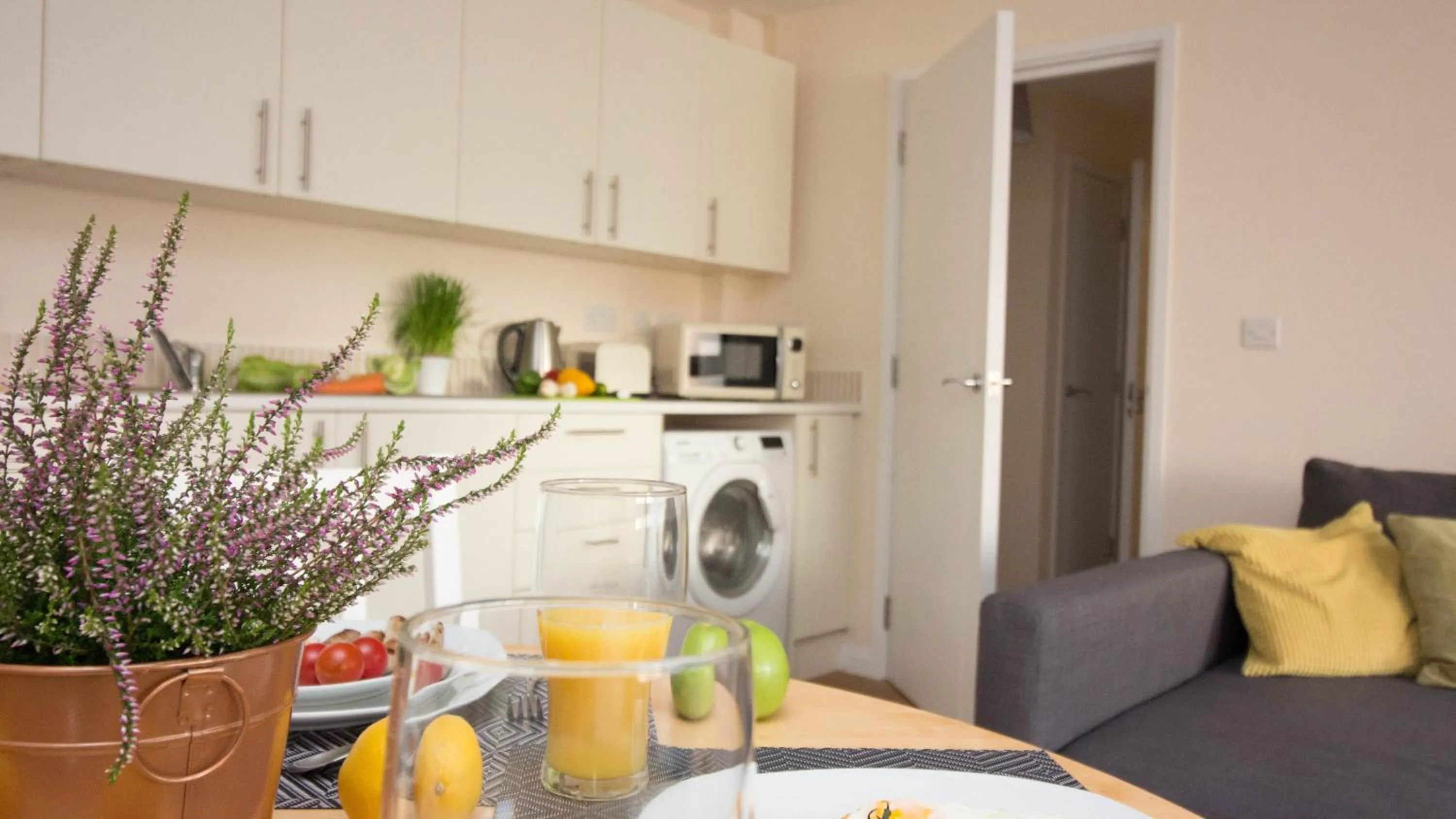 Other in StayZo Stylish Accommodation in Southampton 10