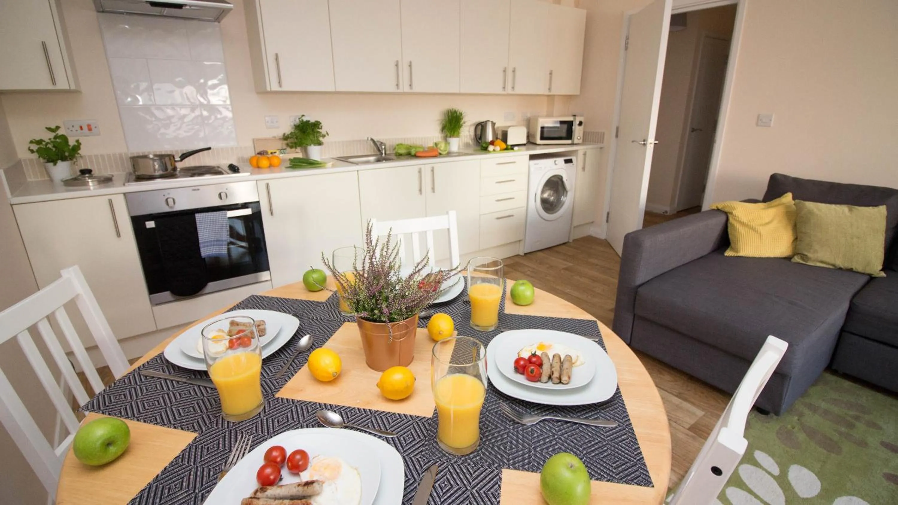 Other in StayZo Stylish Accommodation in Southampton 10