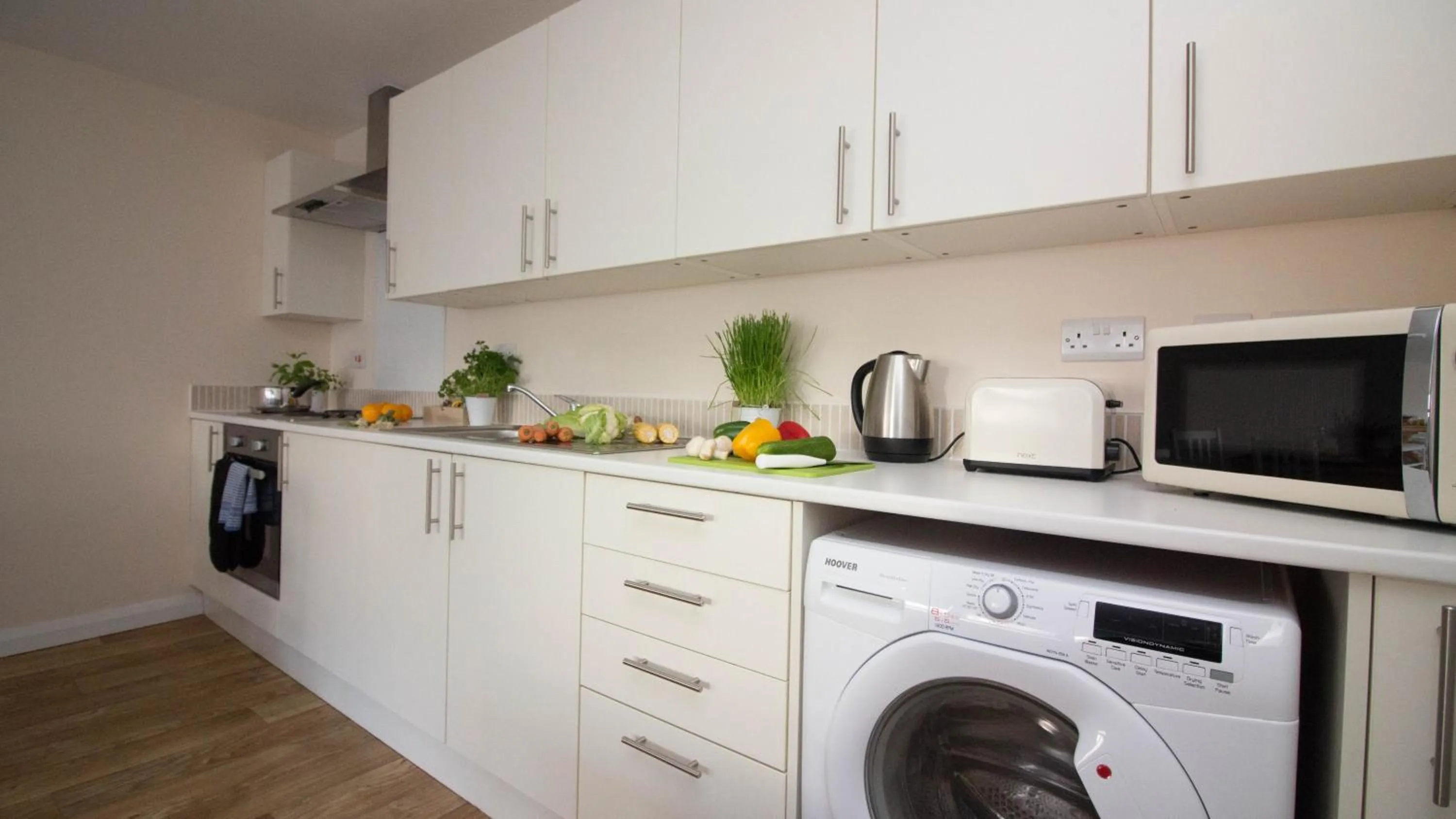 Other in StayZo Castle Point 6 Apartment - Premier Lodge