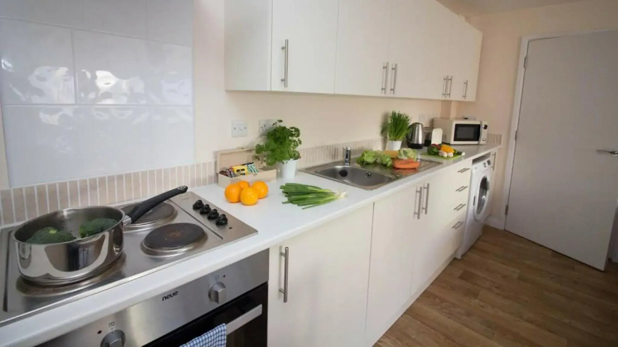 StayZo Castle Point 6 Apartment - Premier Lodge StayZo Castle Point 6 Apartment - Premier Lodge