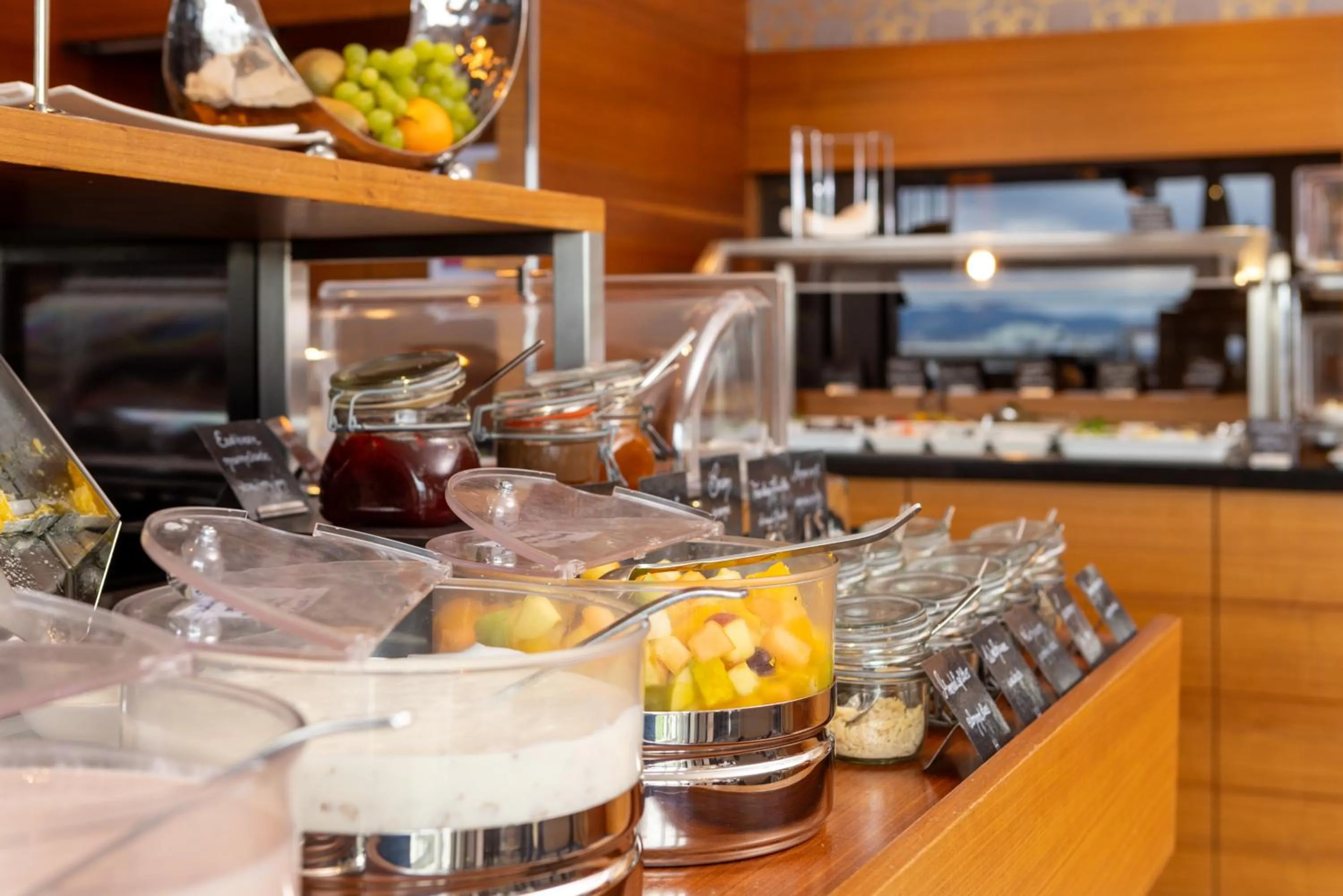 Buffet breakfast in Hotel Am Parkring