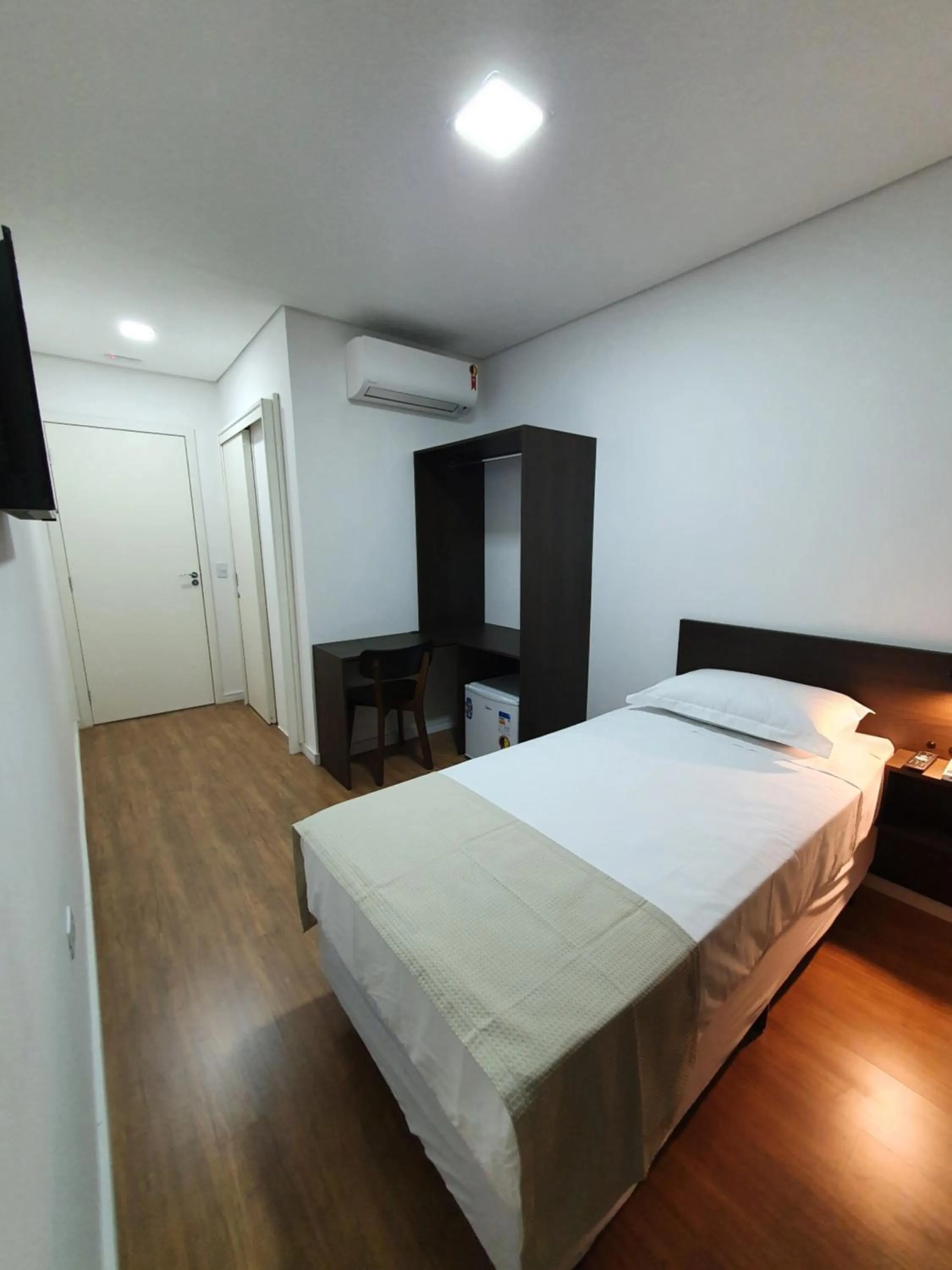 Bed in Hotel Carmelo