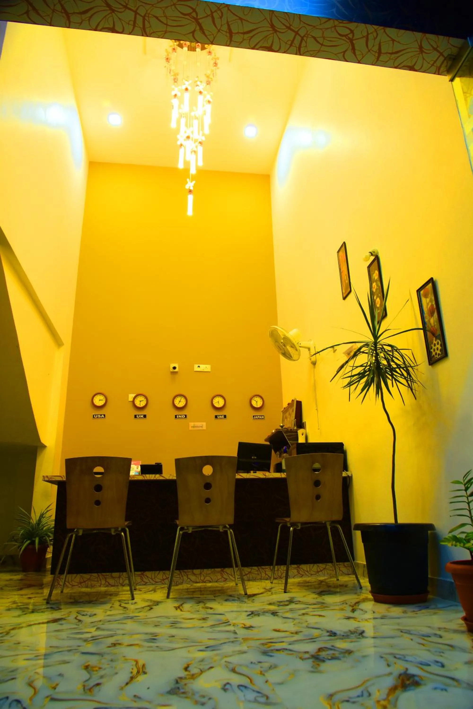 Lobby or reception in Hotel Housefinch Residency