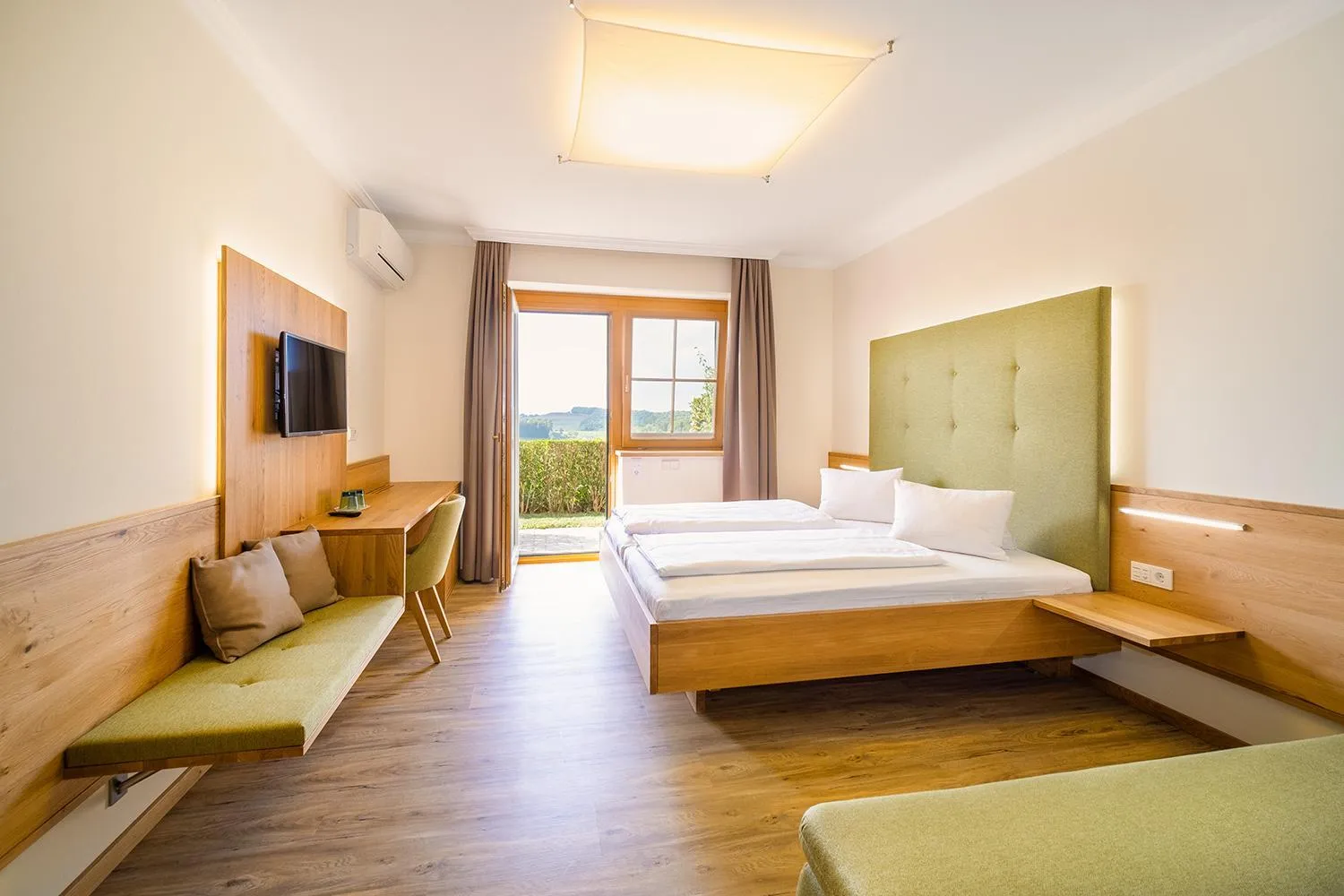 Bed in Hotel Panoramahof Loipersdorf