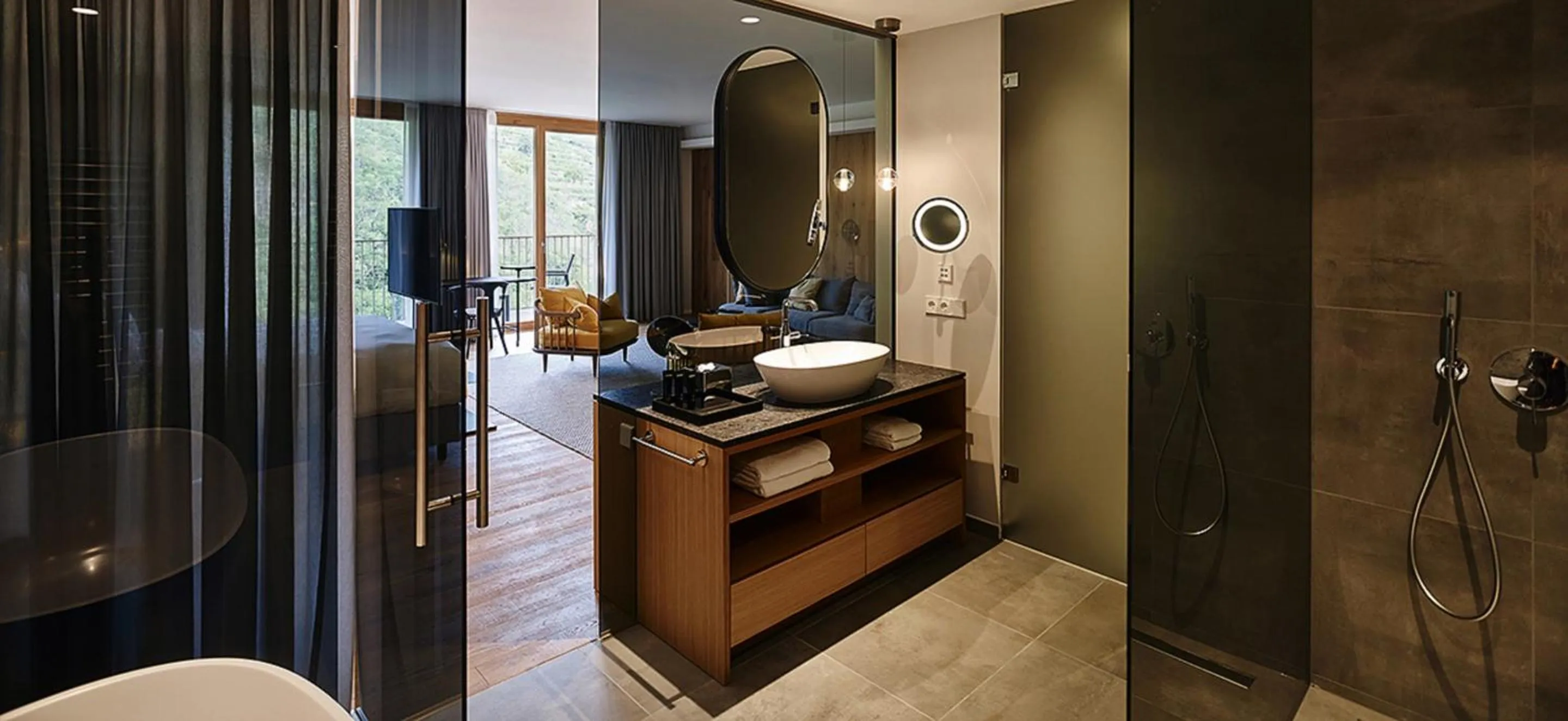 Shower in Steigenberger Hotel & Spa Krems