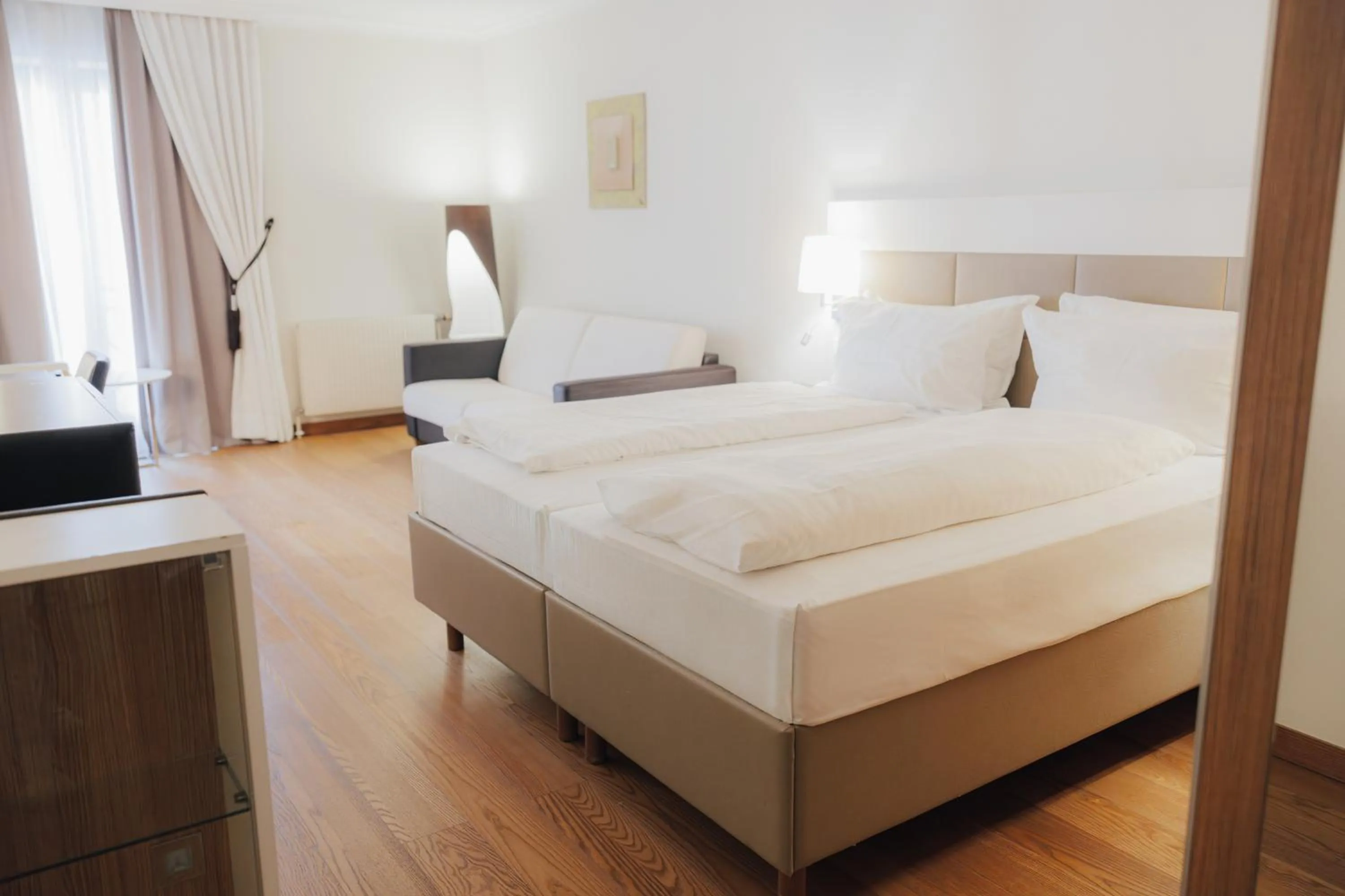 Bedroom, Bed in Steigenberger Hotel & Spa Krems