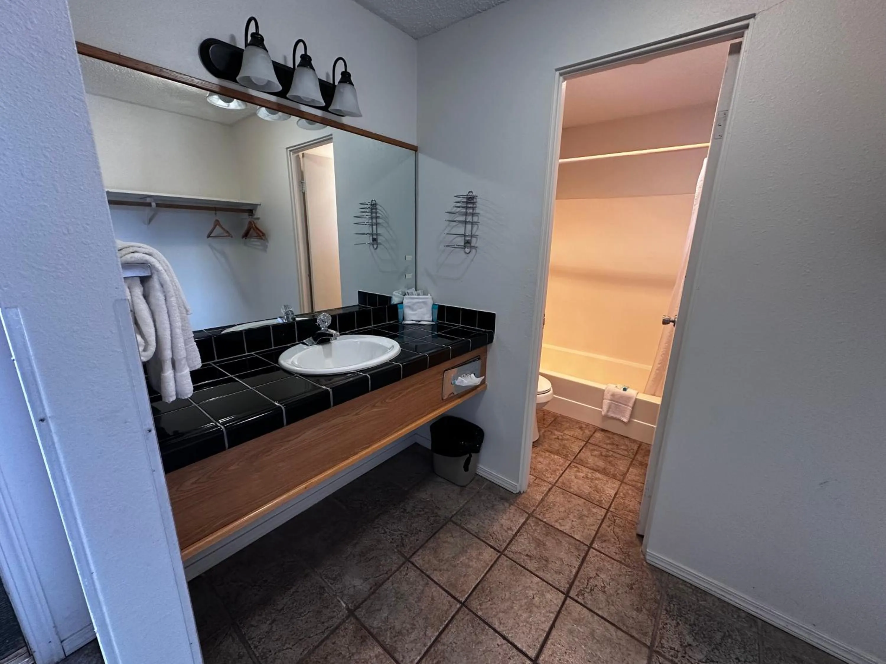 Bathroom in Seahorse Oceanfront Lodge