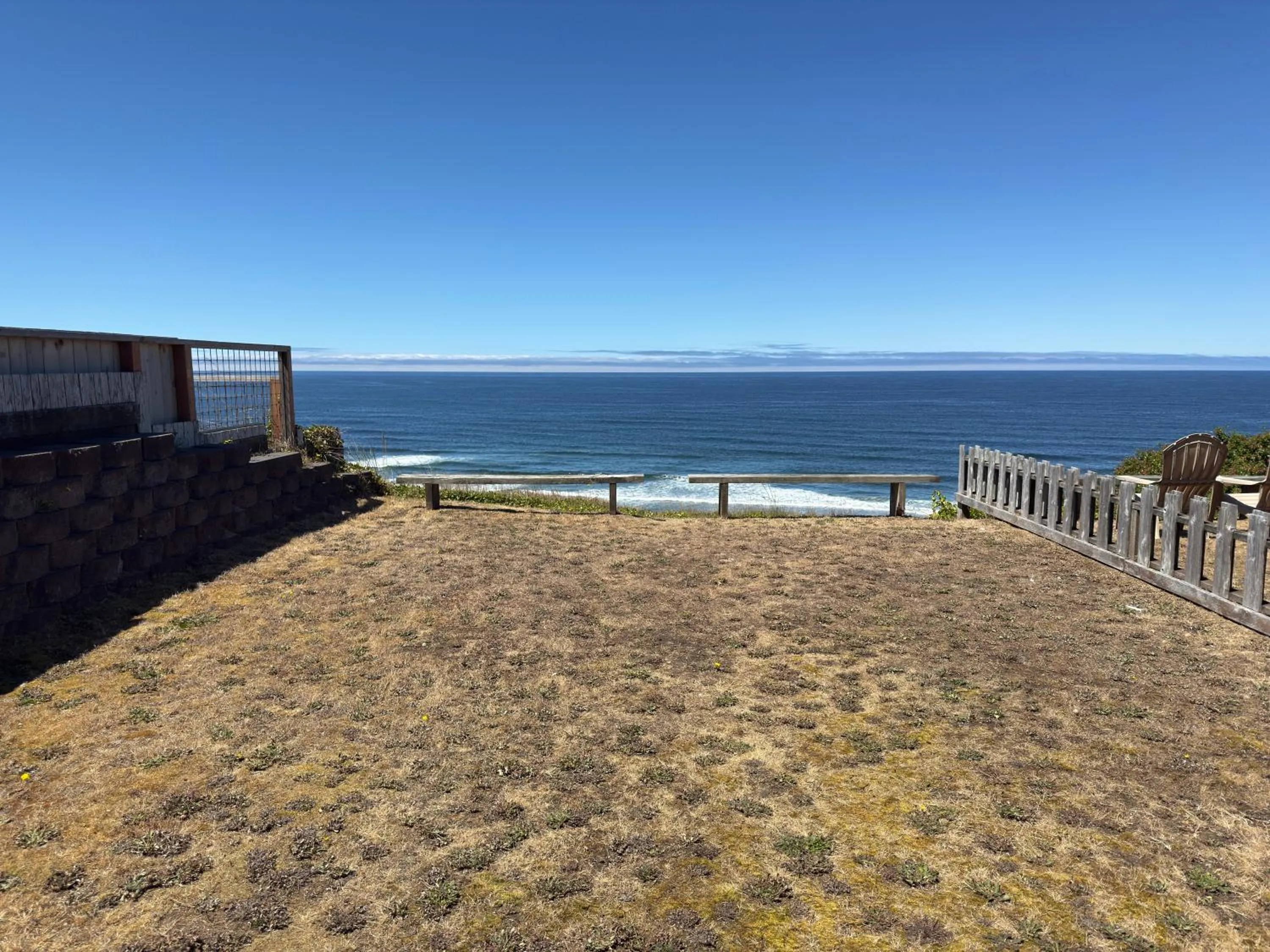 Patio in Seahorse Oceanfront Lodge