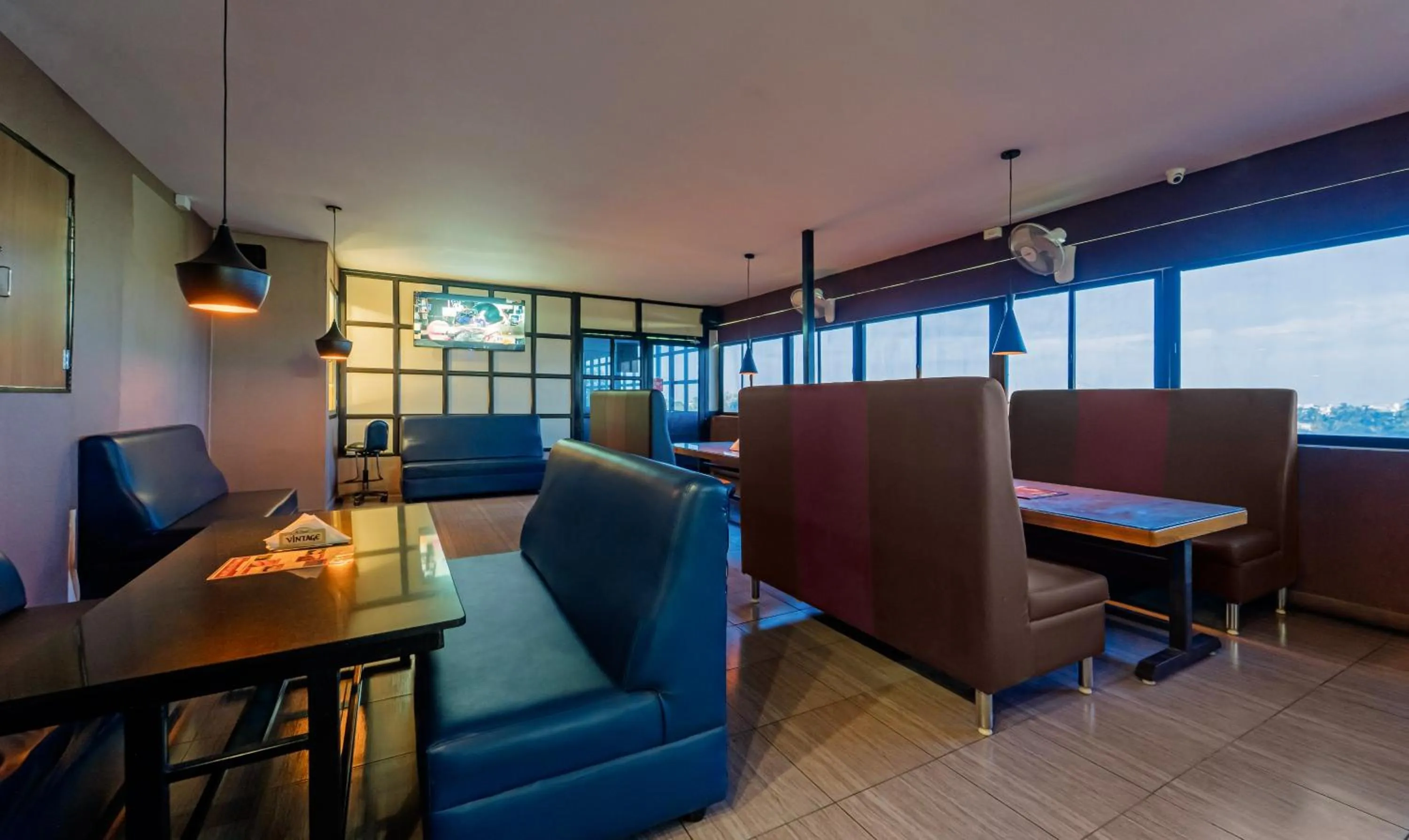 Lounge or bar in Treebo Eden Park Hotel, 3 Km From Puducherry Airport