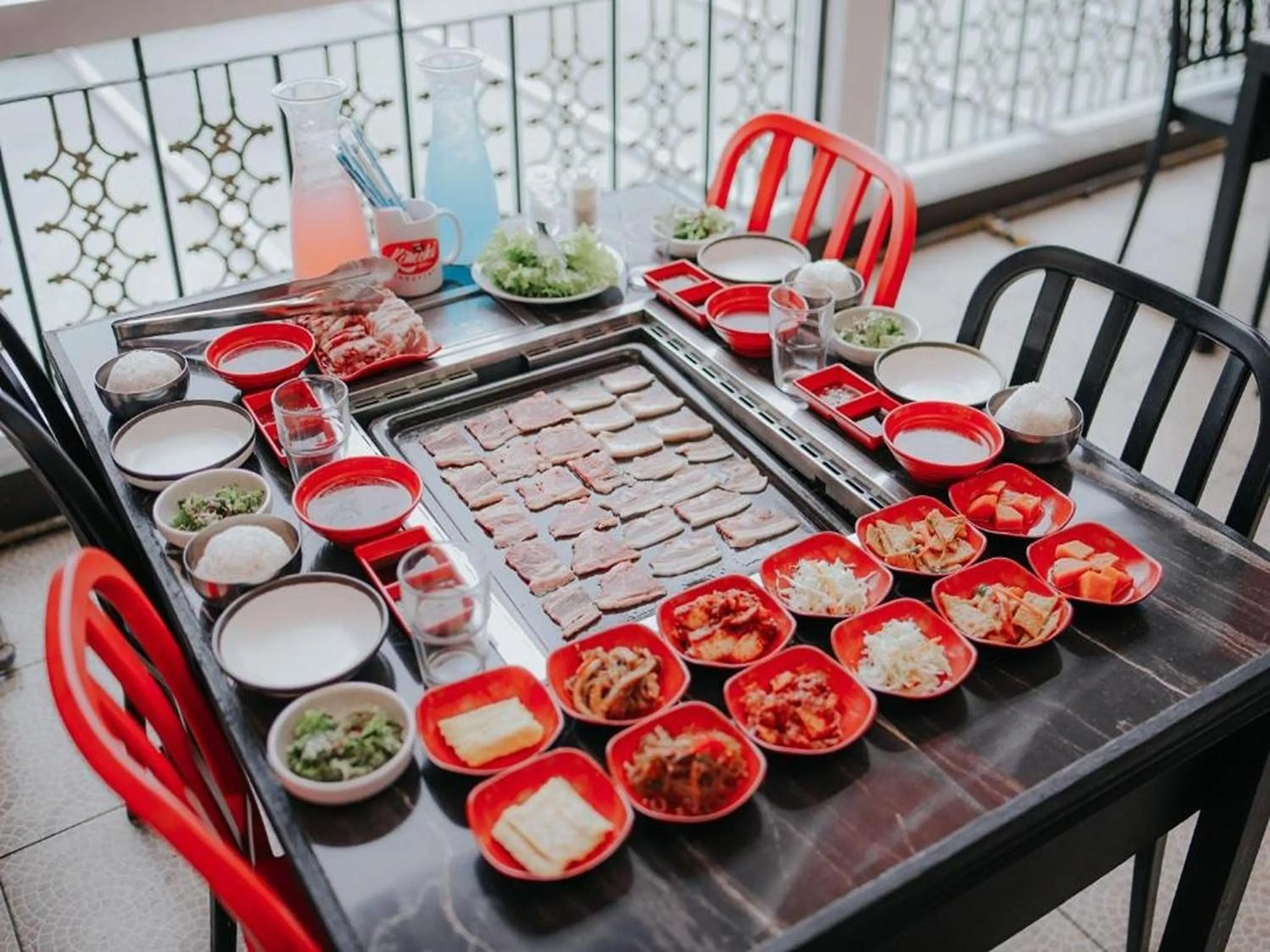 Restaurant/places to eat in Tagaytay Hotel SixB