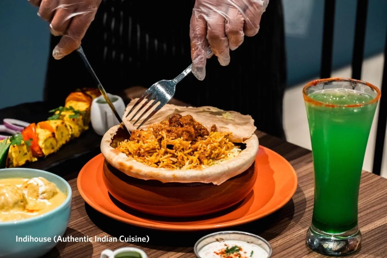 Restaurant/places to eat in Kingsgate Canal Hotel by Millennium