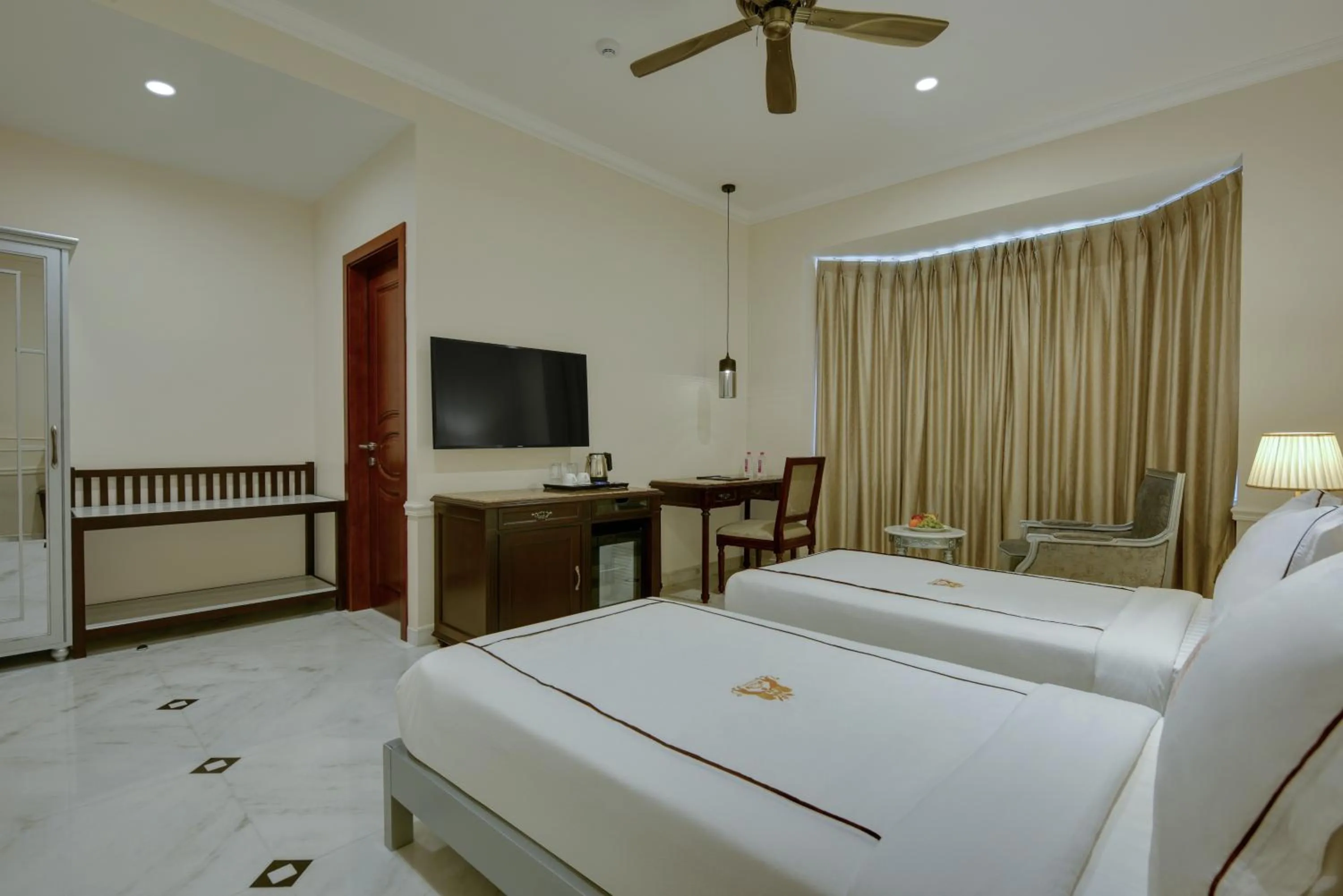 Photo of the whole room, Bed in SHAHPURA DEV PANACHE