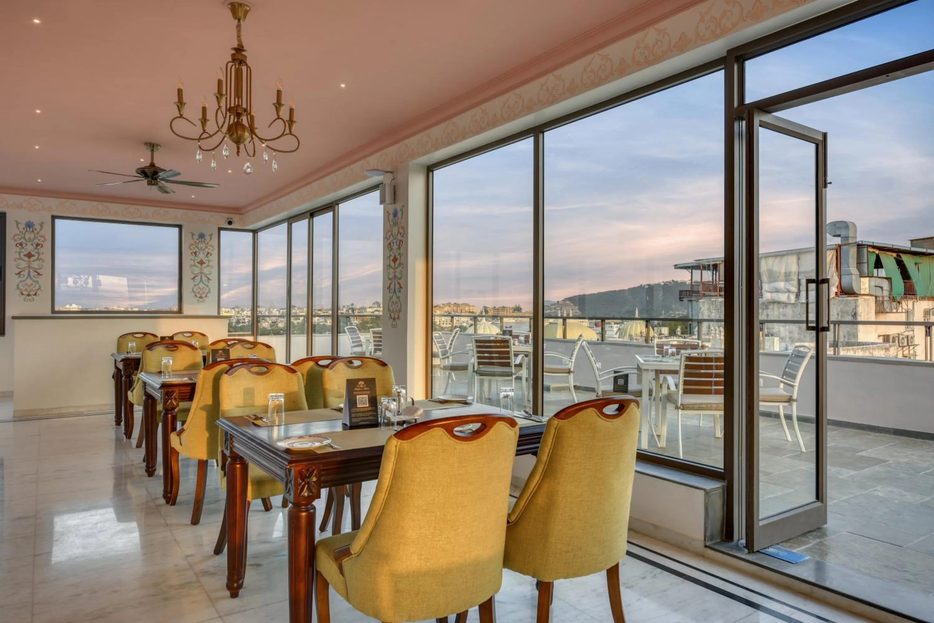 Restaurant/places to eat in SHAHPURA DEV PANACHE