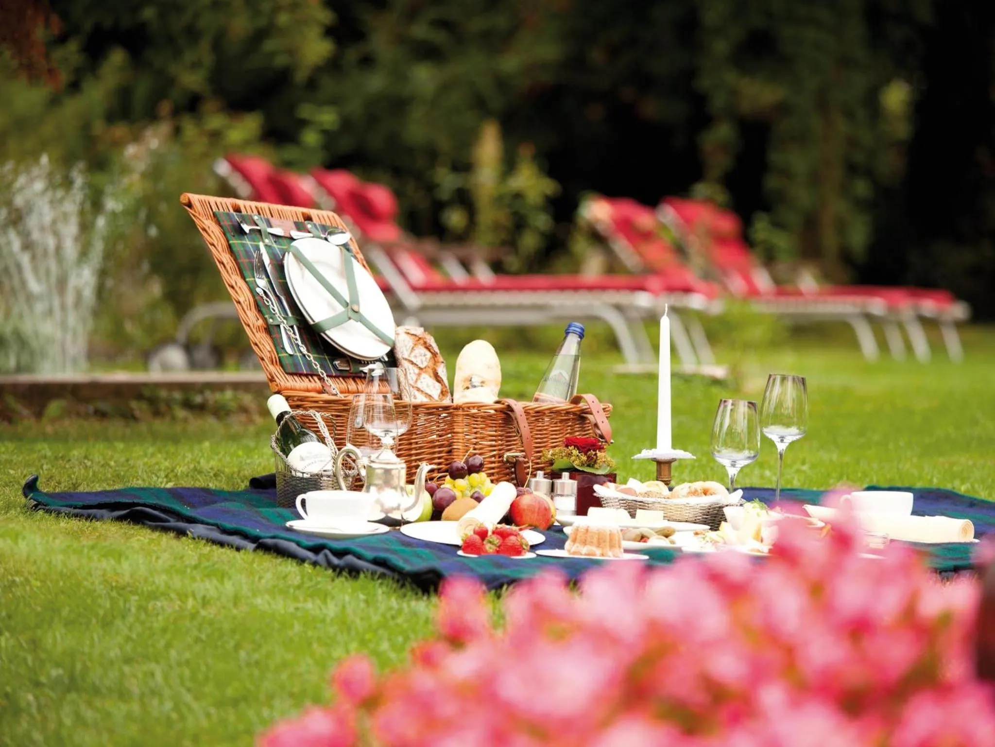 Garden in Hotel Schloss Mönchstein