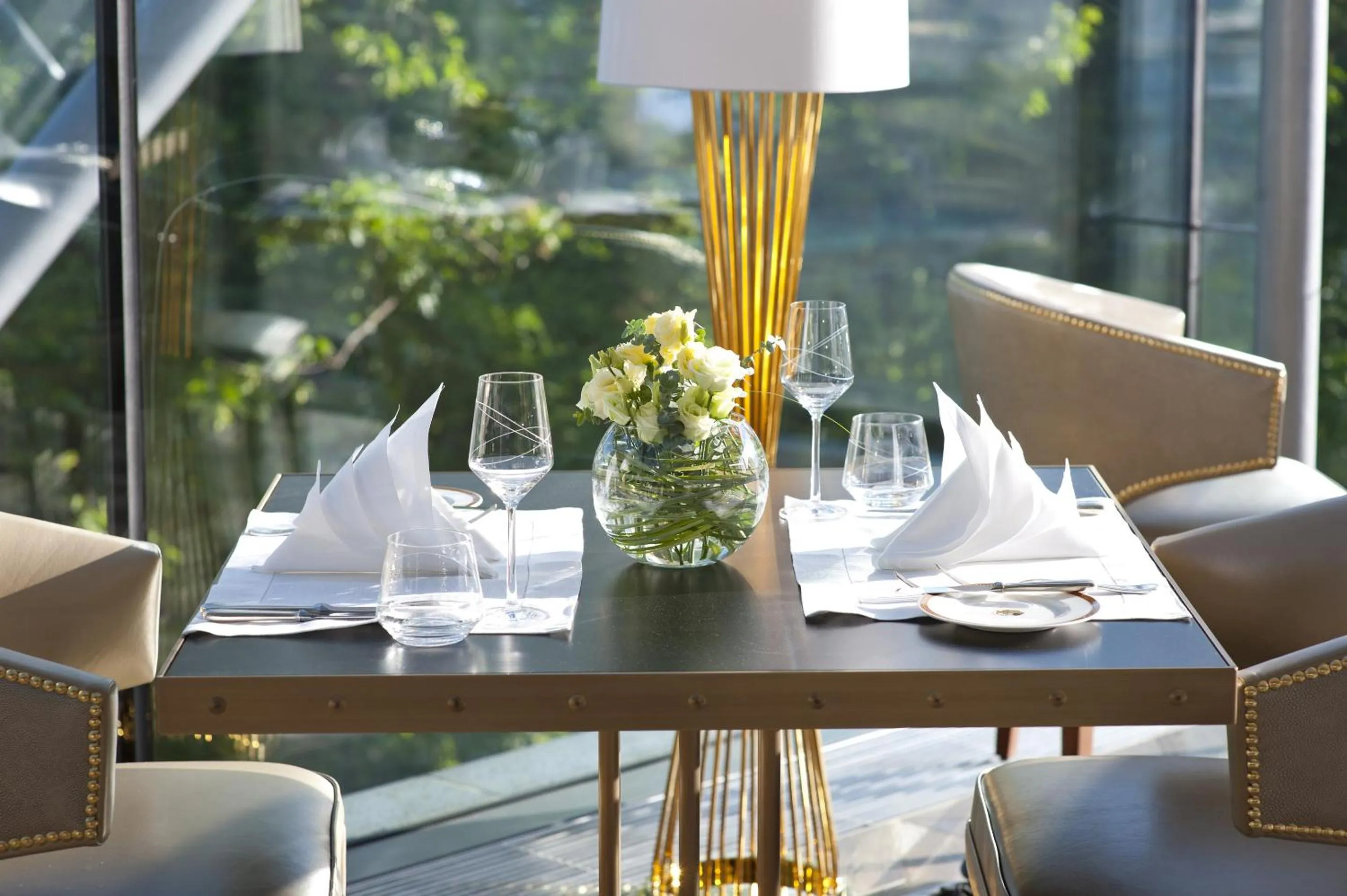 Restaurant/places to eat in Hotel Schloss Mönchstein