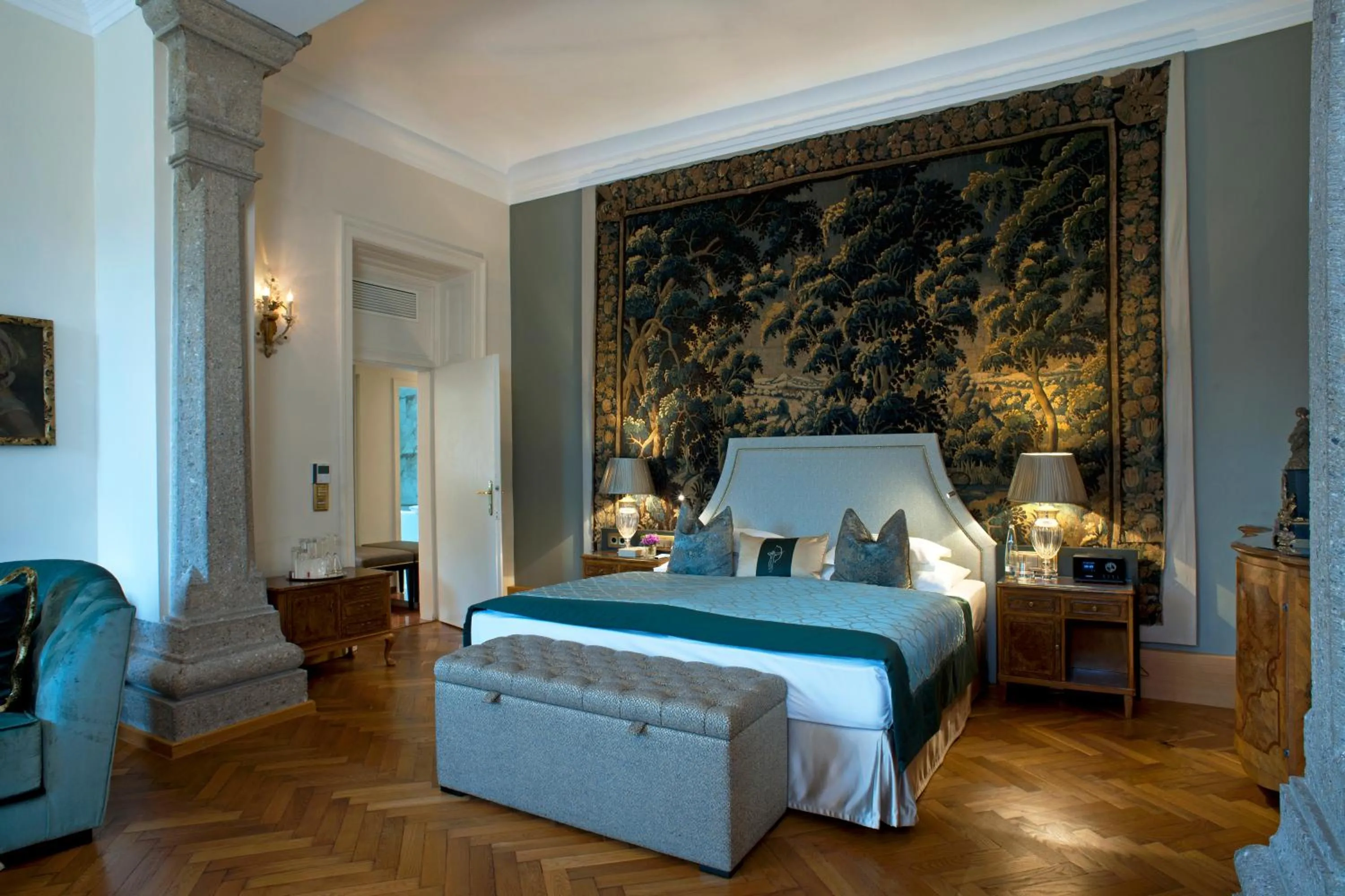 Photo of the whole room, Bed in Hotel Schloss Mönchstein