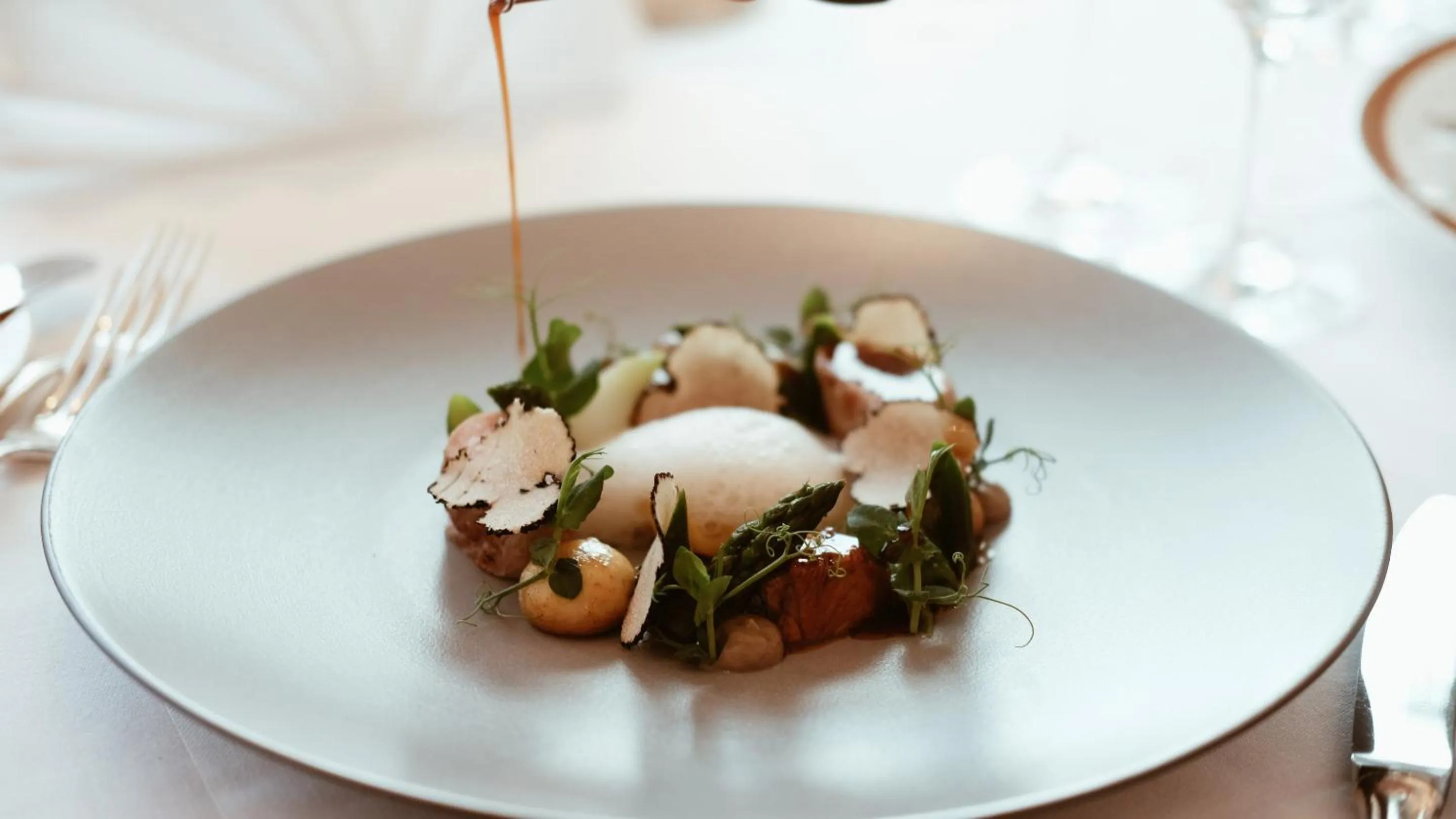 Food and drinks in Hotel Schloss Mönchstein