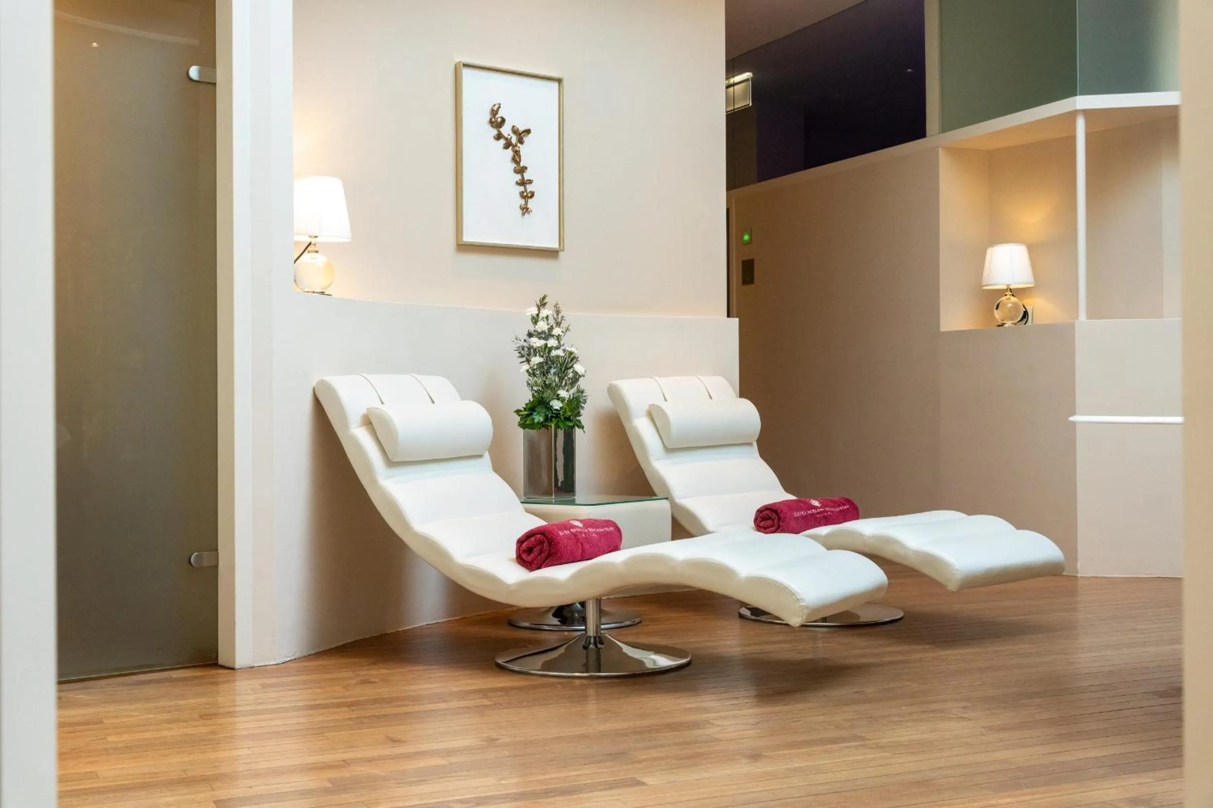 Spa and wellness centre/facilities in Hotel Schloss Mönchstein