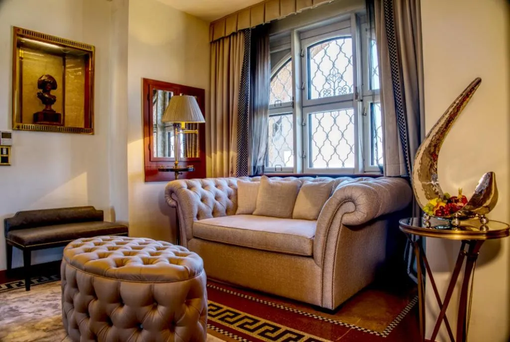 Photo of the whole room in Hotel Schloss Mönchstein