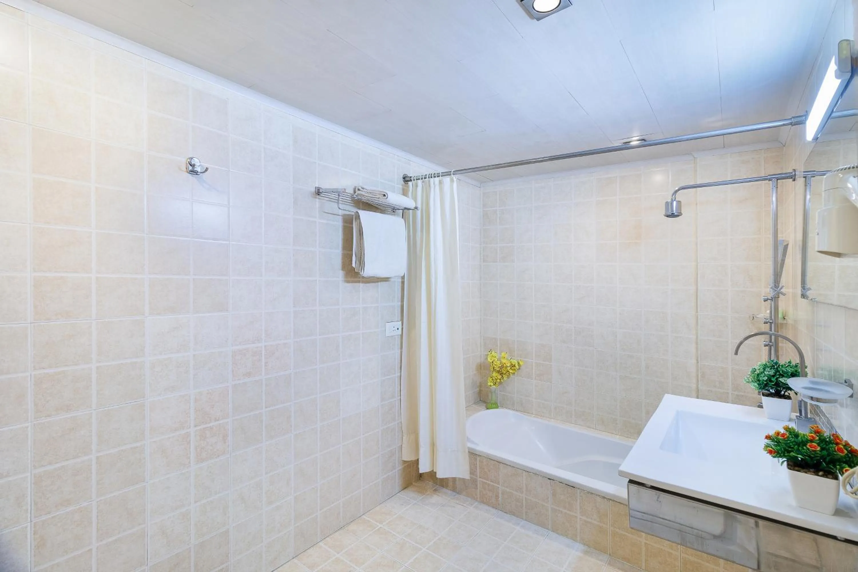 Bathroom in Octave Jamayca Hotel