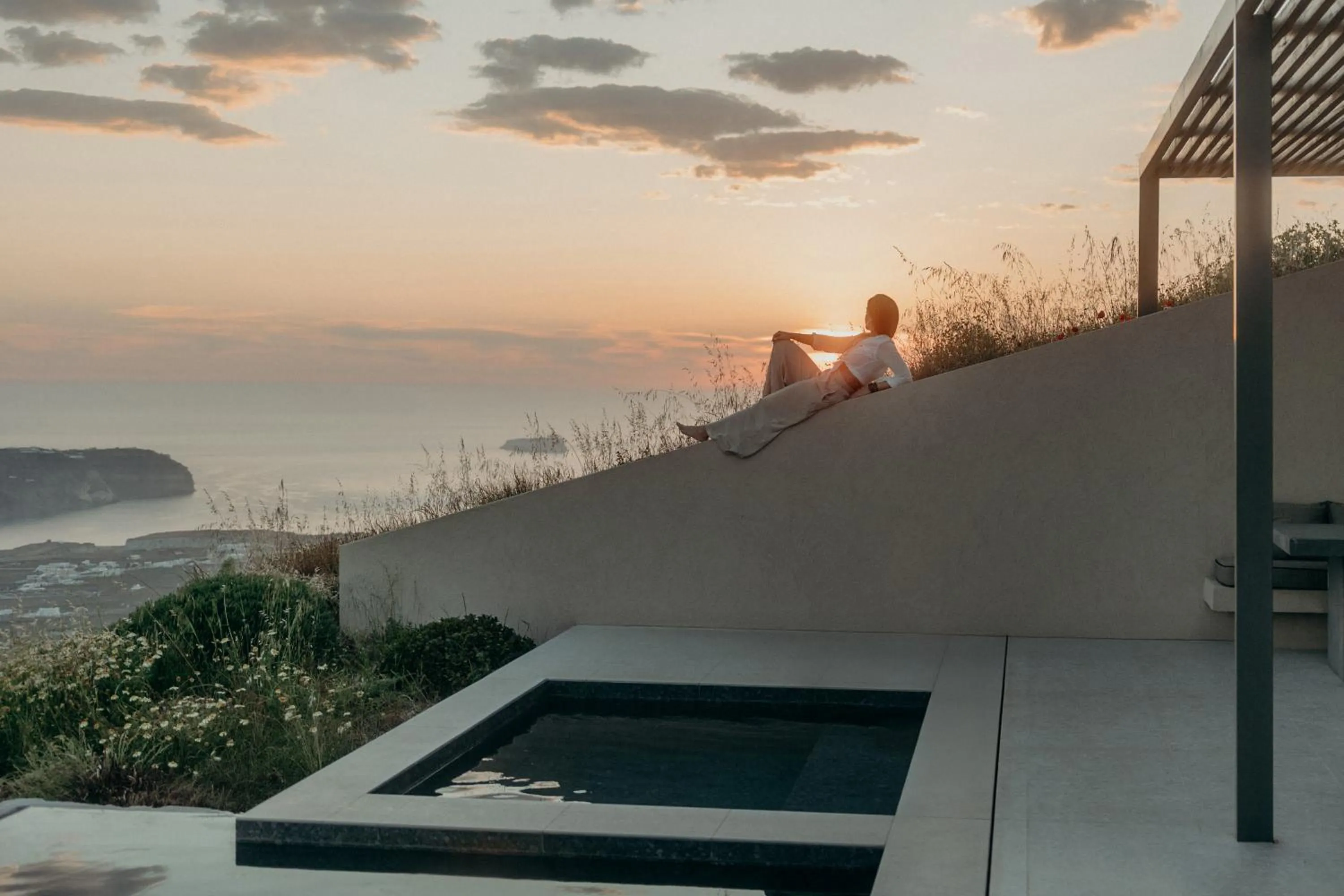 Hot Tub in Santorini Sky, Luxury Resort