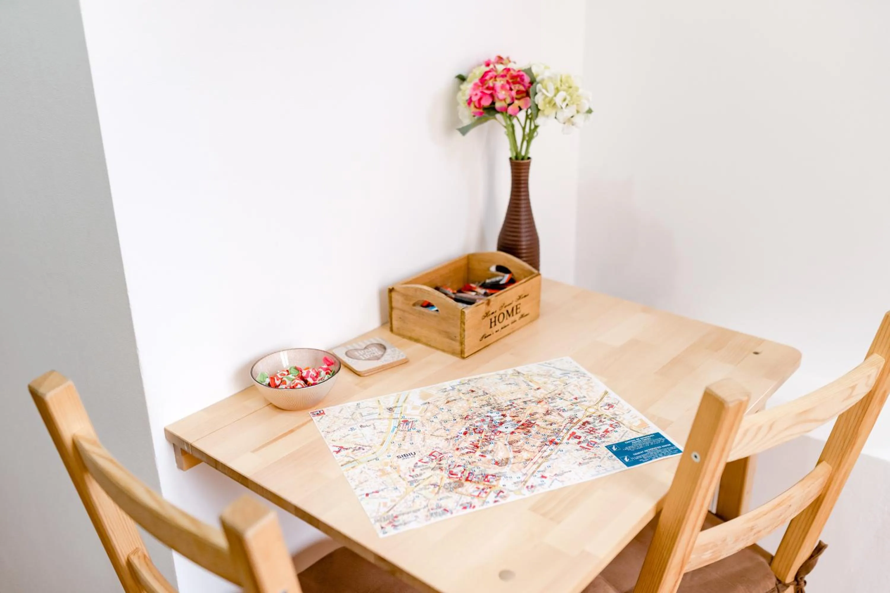 Dining area in Galeria Grafit Apartments