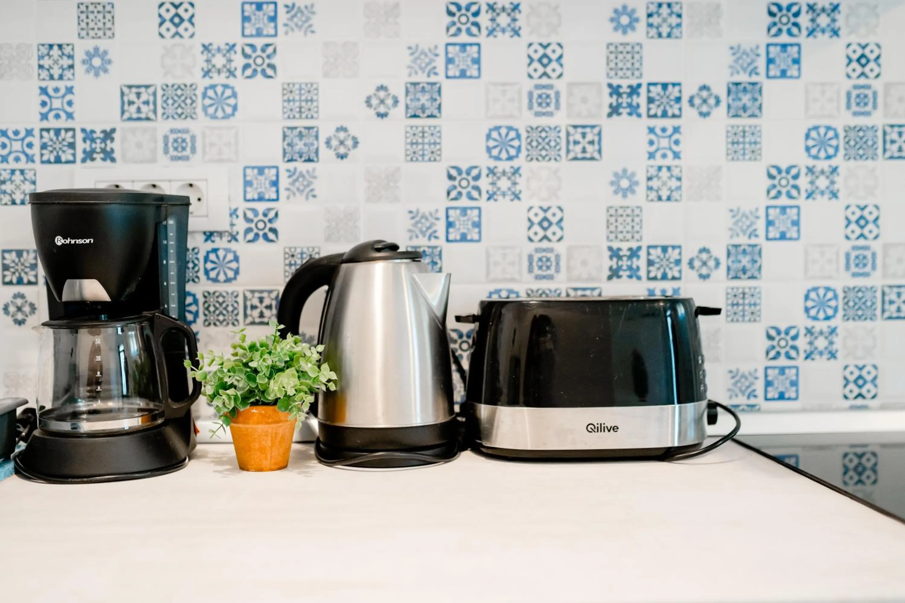 Coffee/tea facilities in Galeria Grafit Apartments