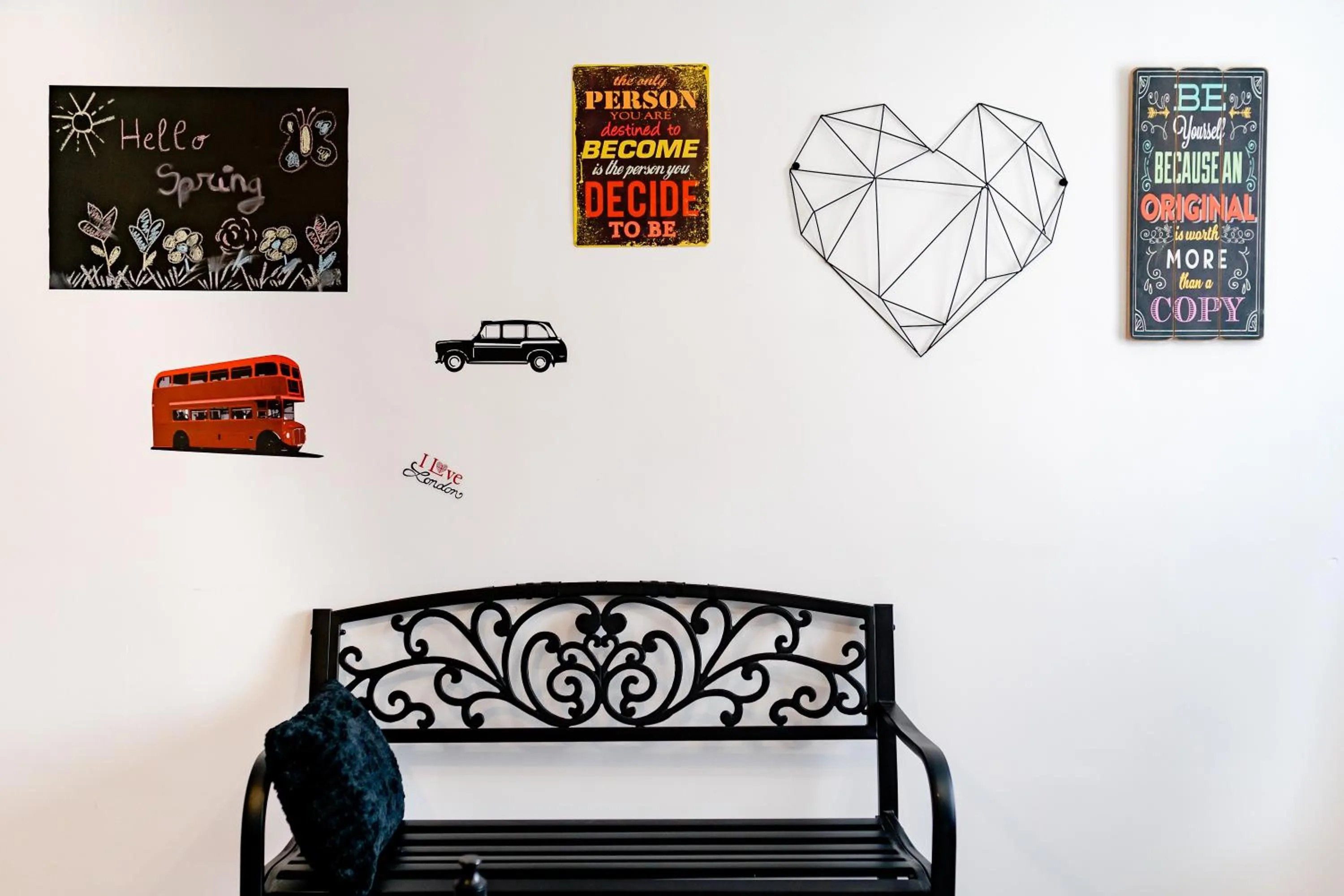 Seating area in Galeria Grafit Apartments