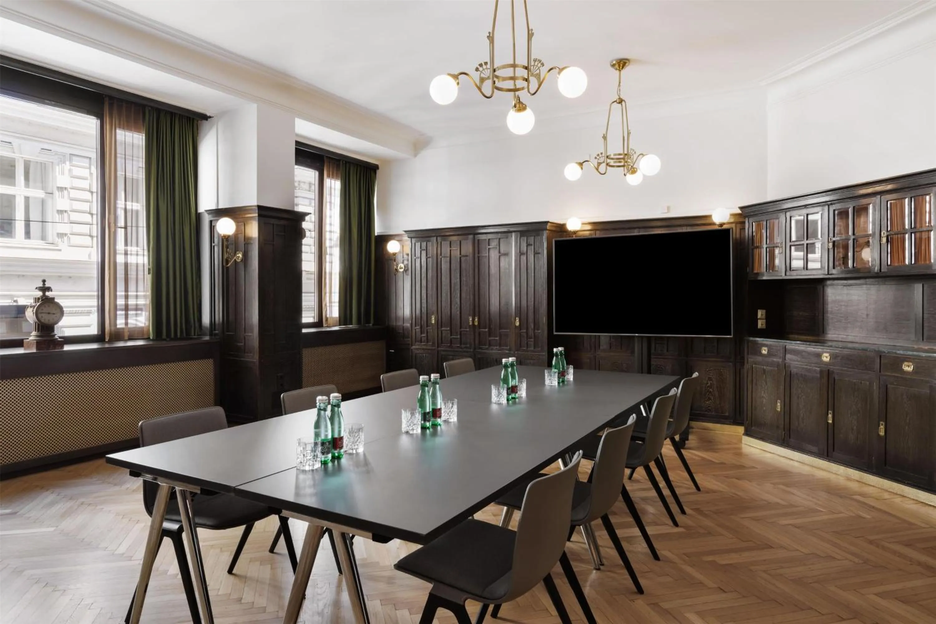 Meeting/conference room in Hotel Astoria Vienna, Curio Collection by Hilton